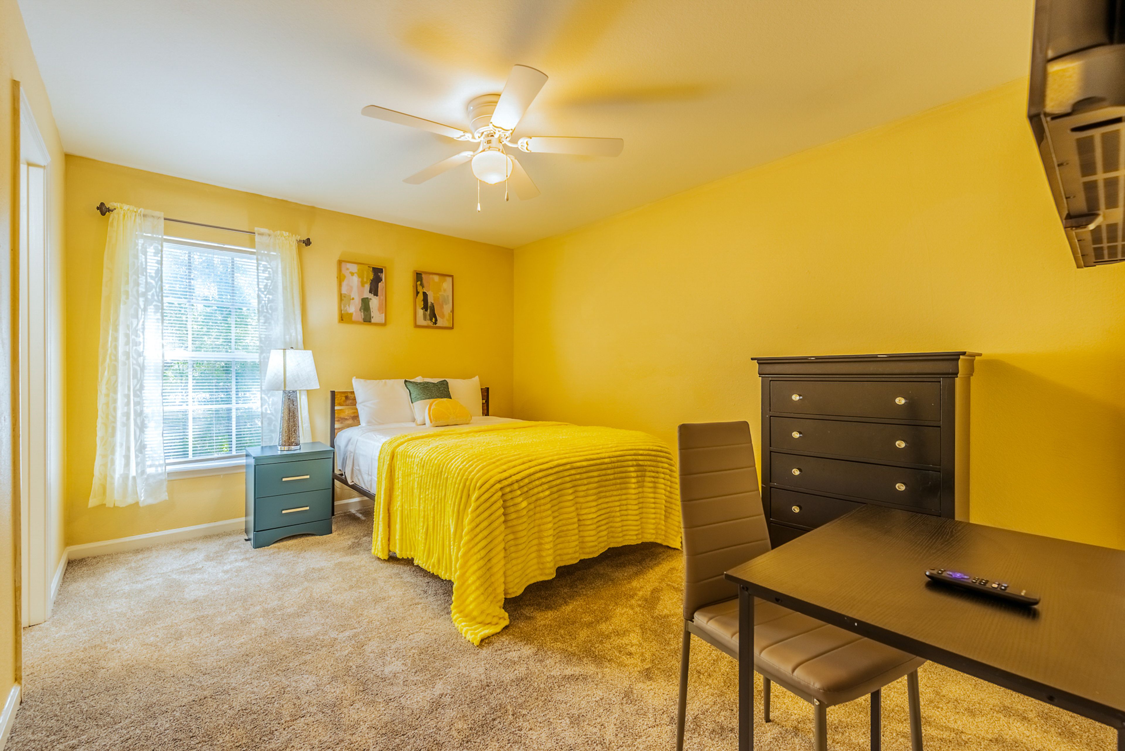 Bedroom 2 | 2nd Floor | Queen Bed | Smart TV