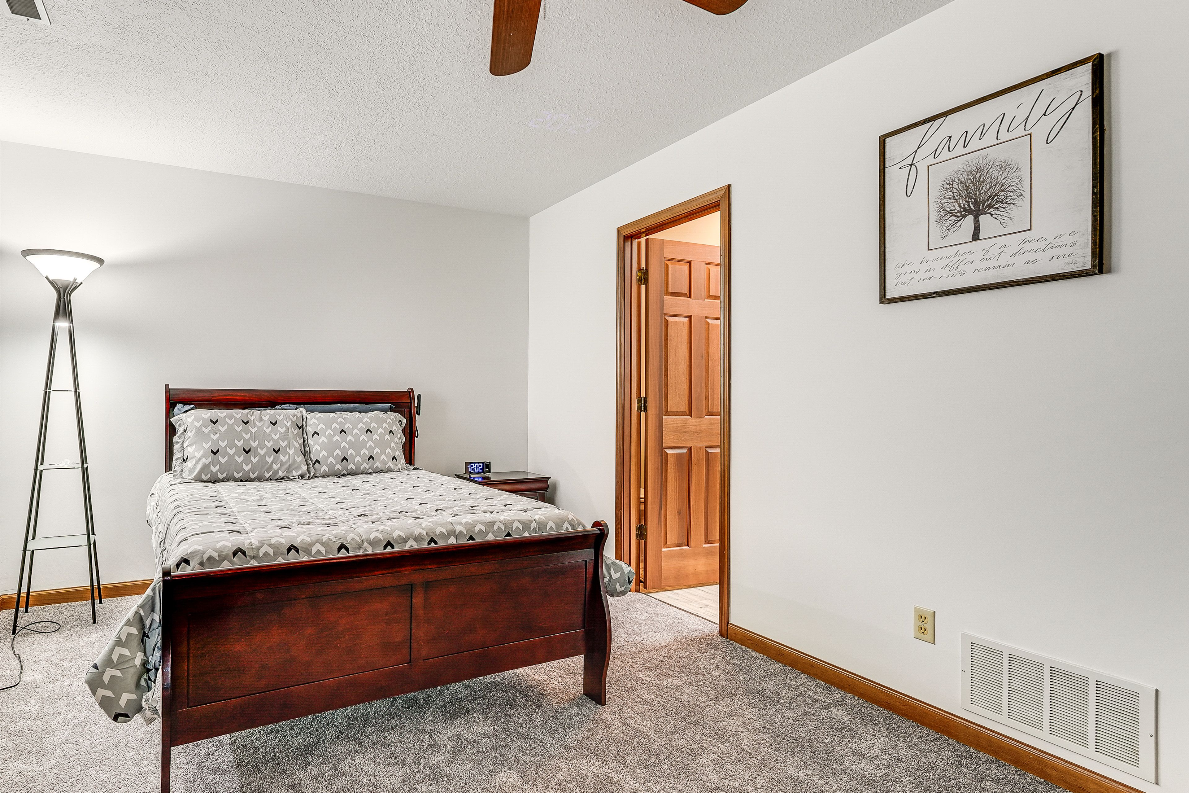 Bedroom 5 | Full Bed | Jack-and-Jill Bathroom | 2nd Floor