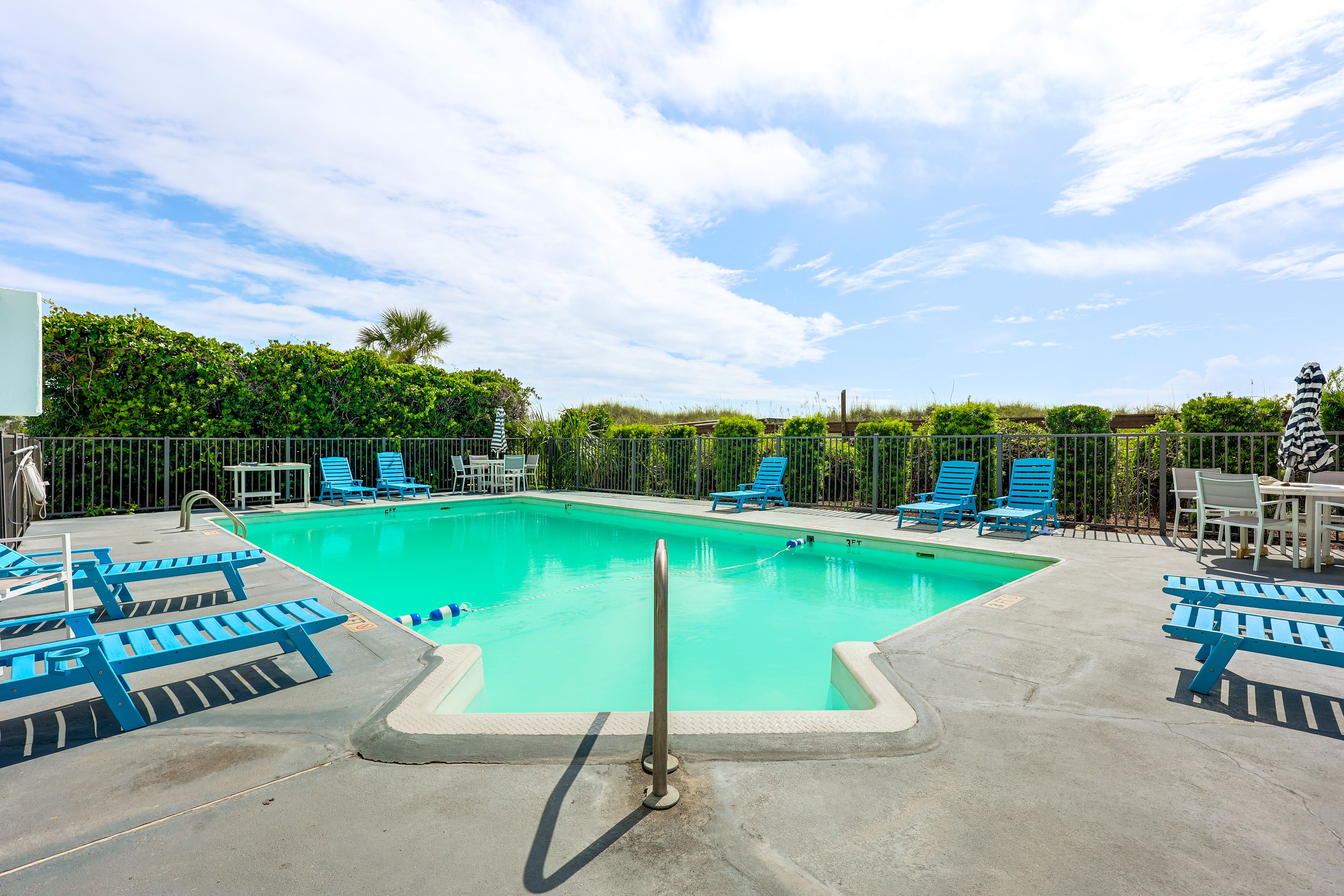 Community Amenities | Beach Access | Game Room
