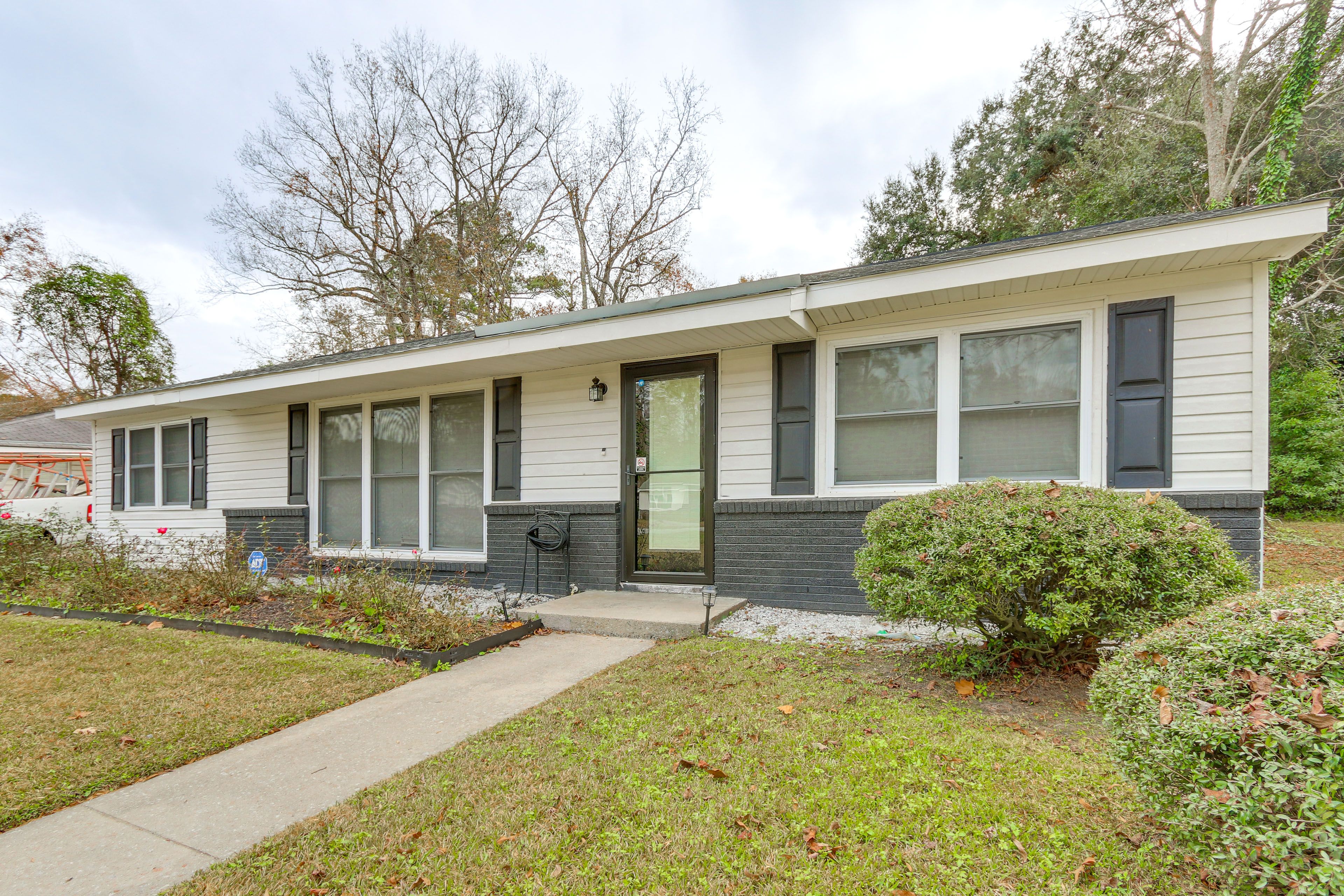 Property Exterior | Single-Story Home