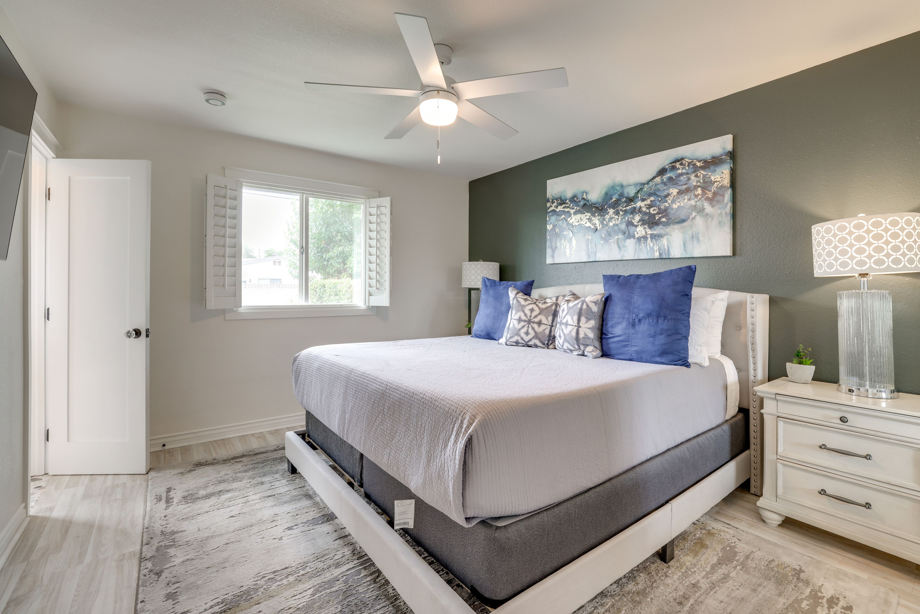 Bedroom 1 | King Bed | Linens Provided