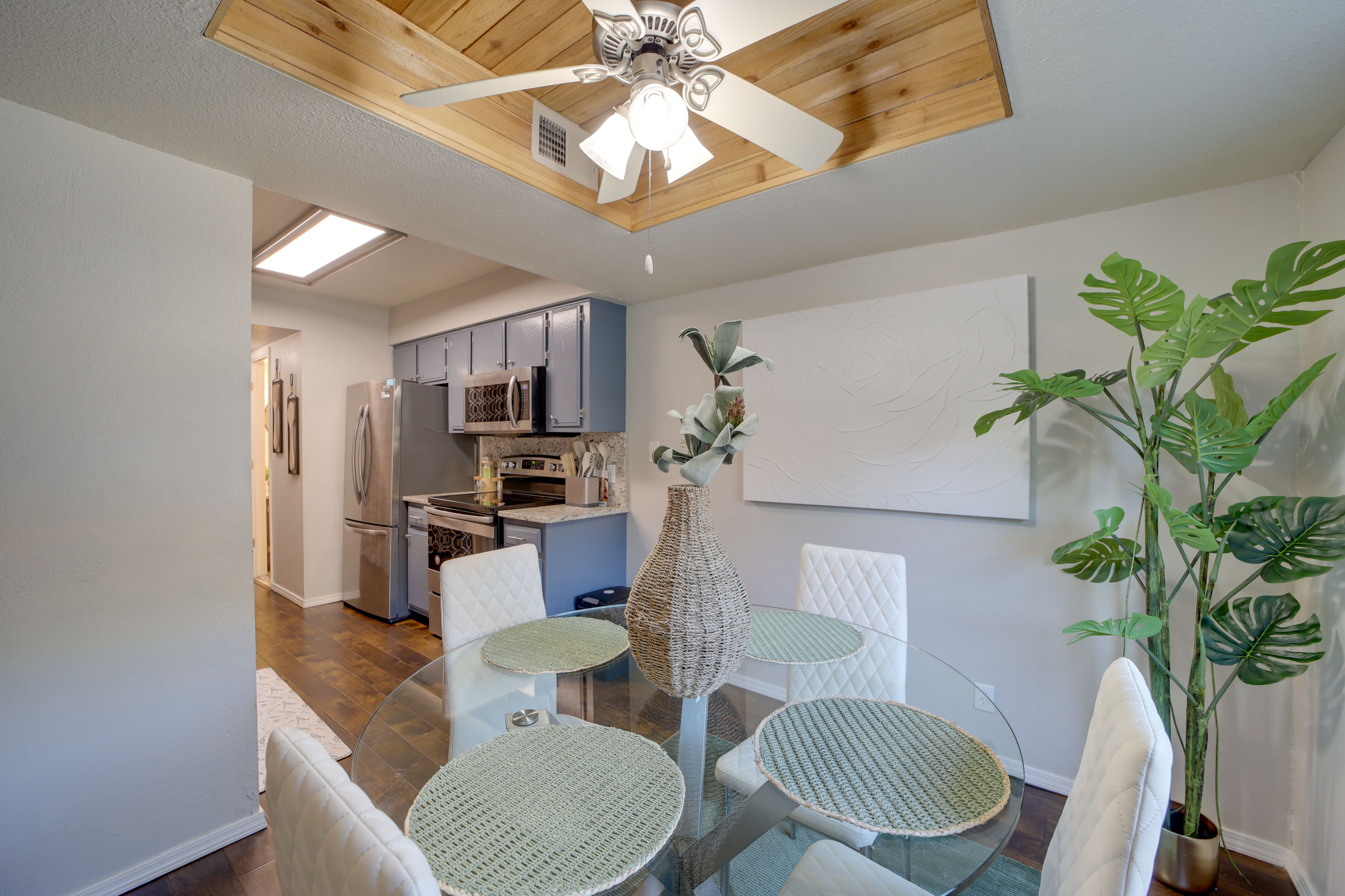 Dining Area | 1st Floor
