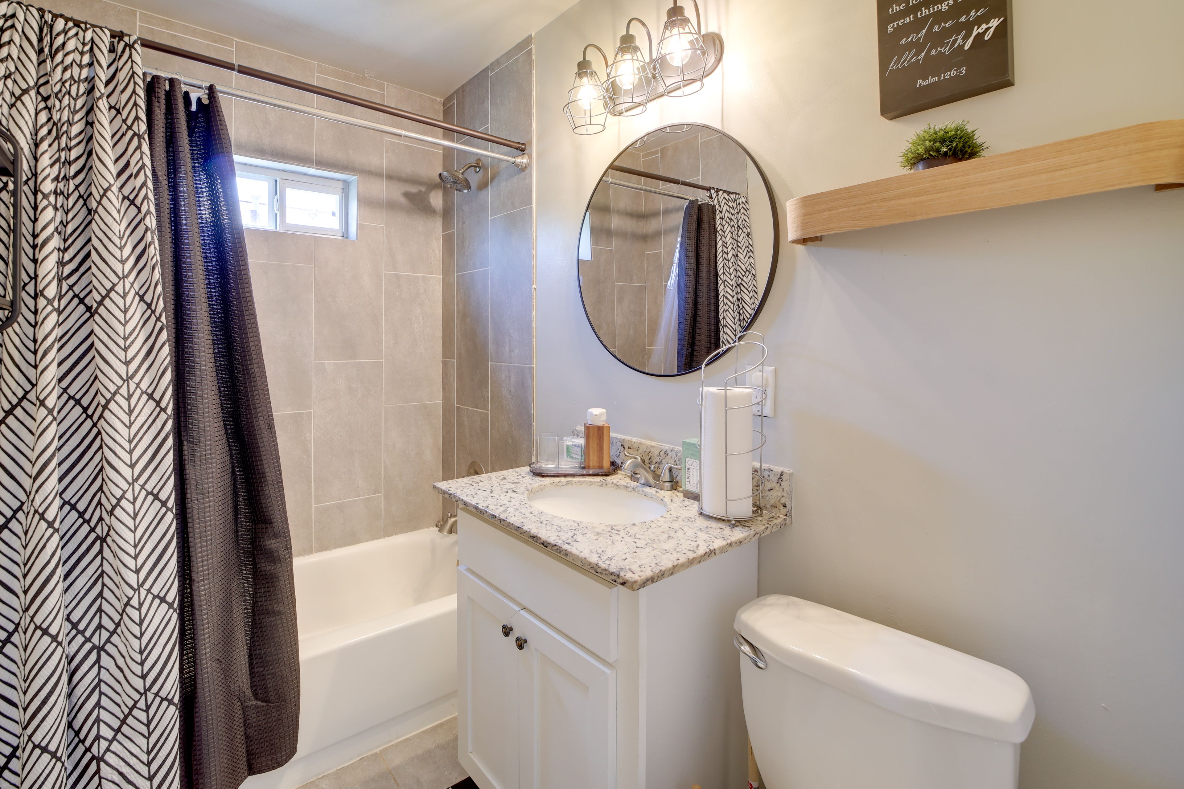 Full Bathroom