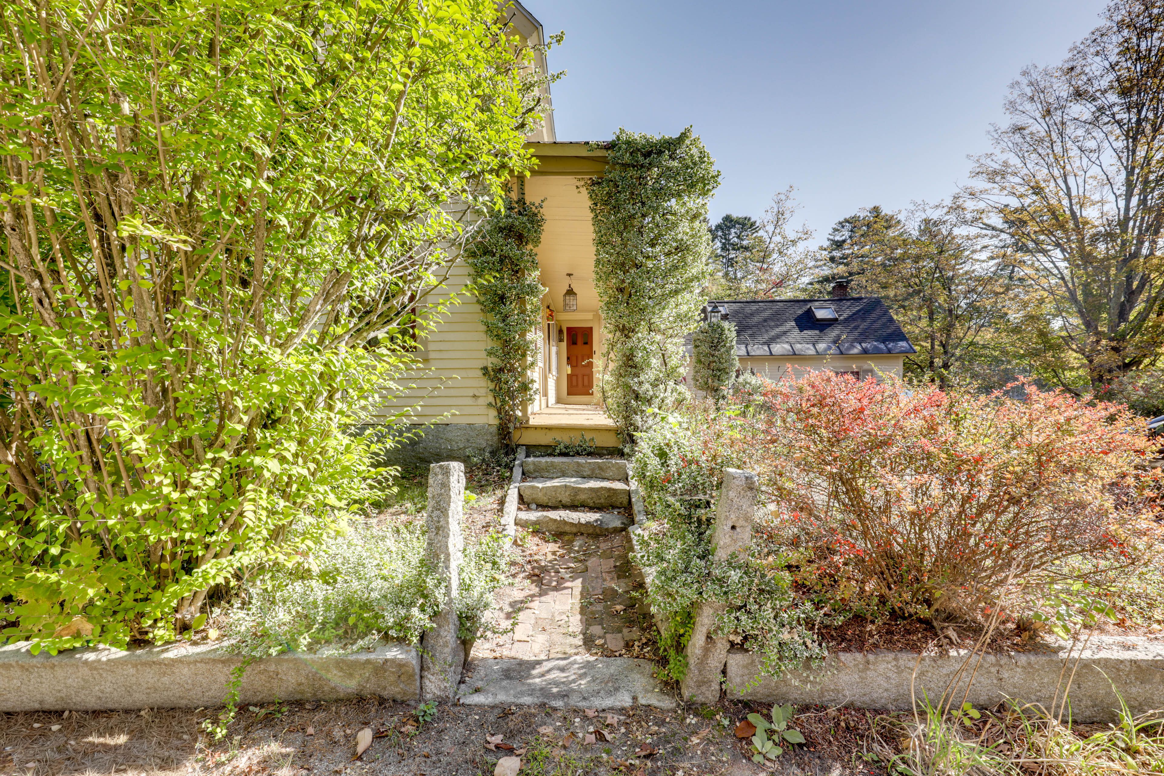 Parking | Driveway (2 Vehicles) | Free Street Parking