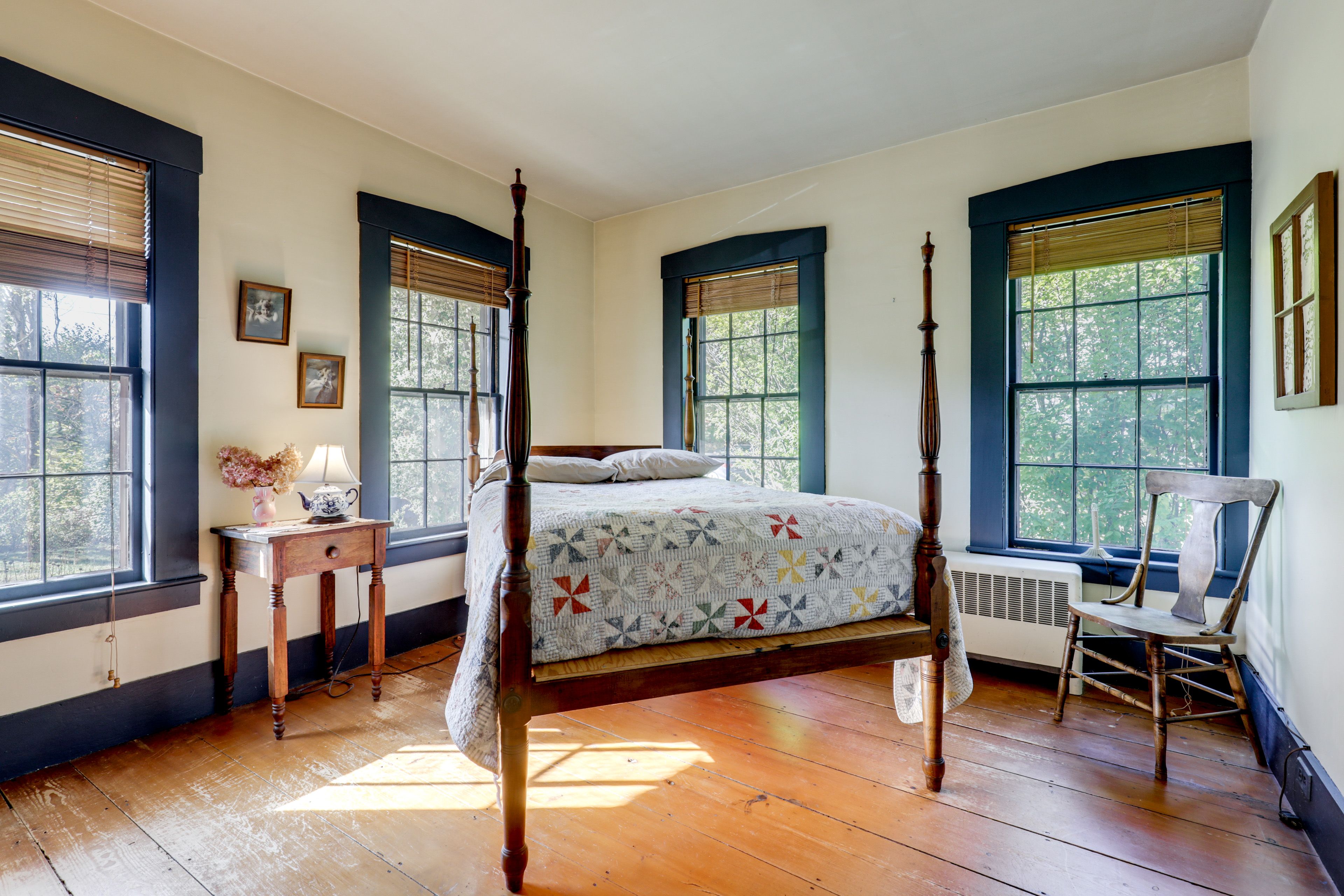 Bedroom 2 | Full Bed | 1st Floor