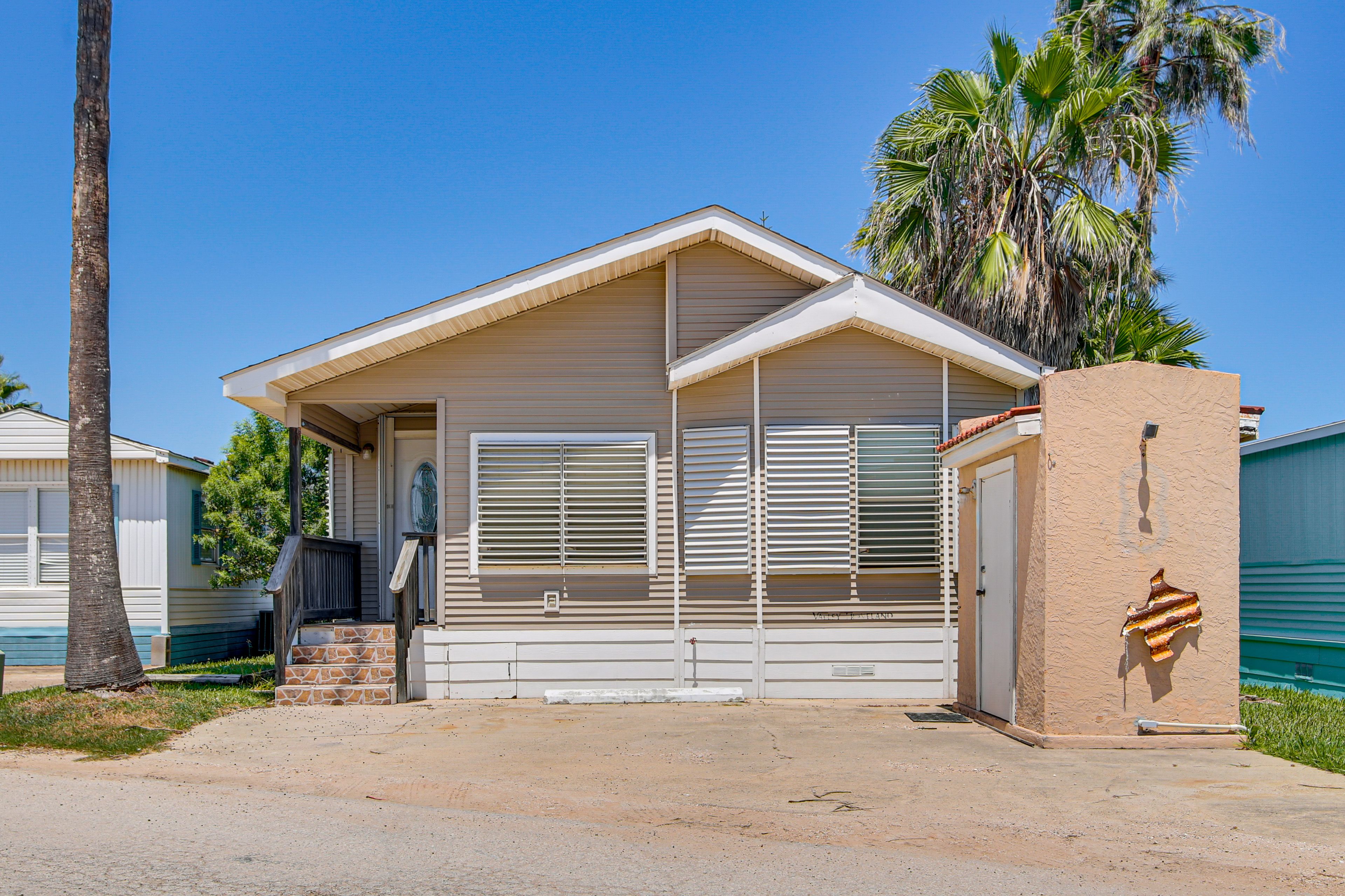 Property Exterior | Single-Story Home