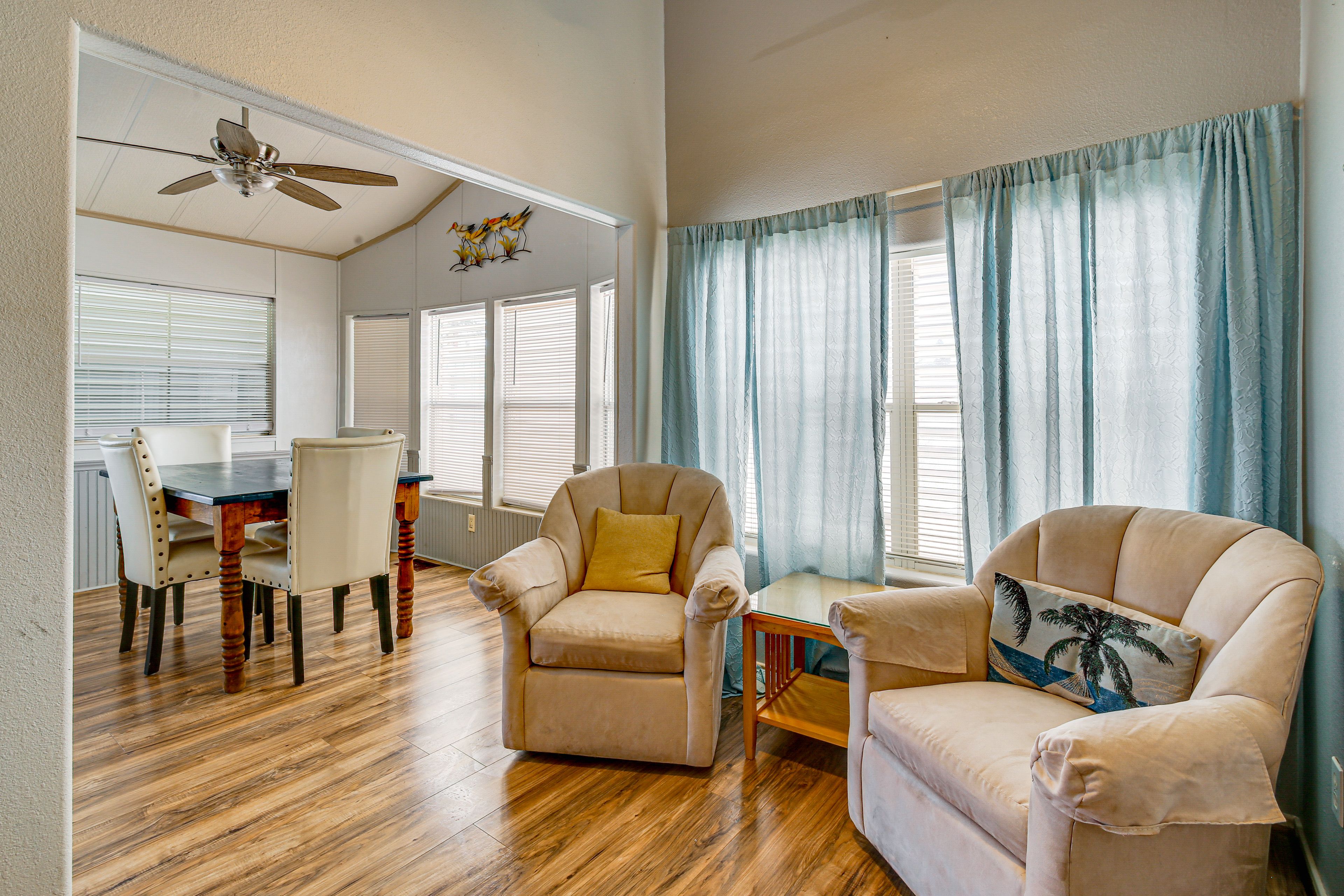 Port Isabel Vacation Rental | 2BR | 2BA | 900 Sq Ft | 5 Steps to Enter