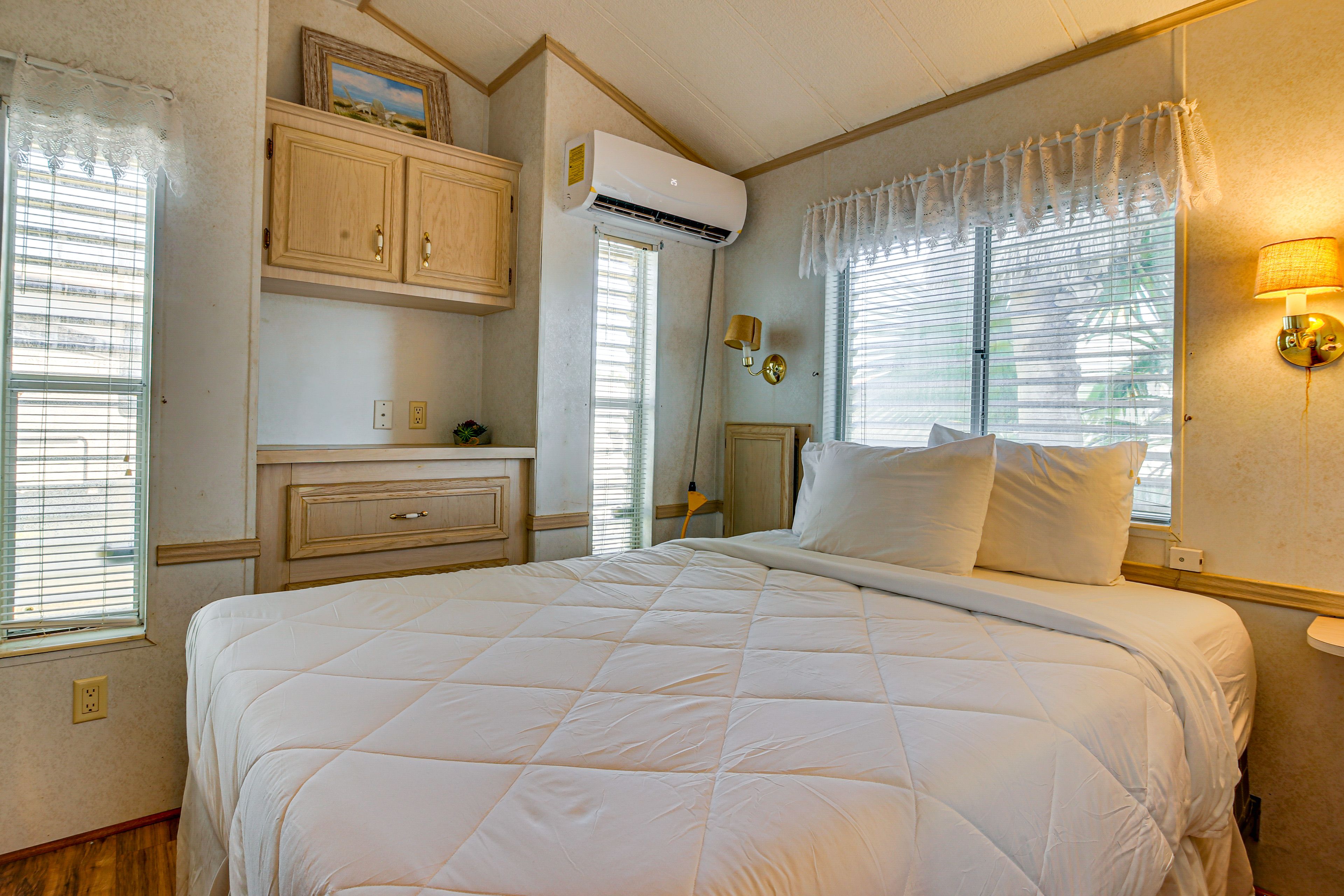 Bedroom 1 | Queen Bed | Linens Provided