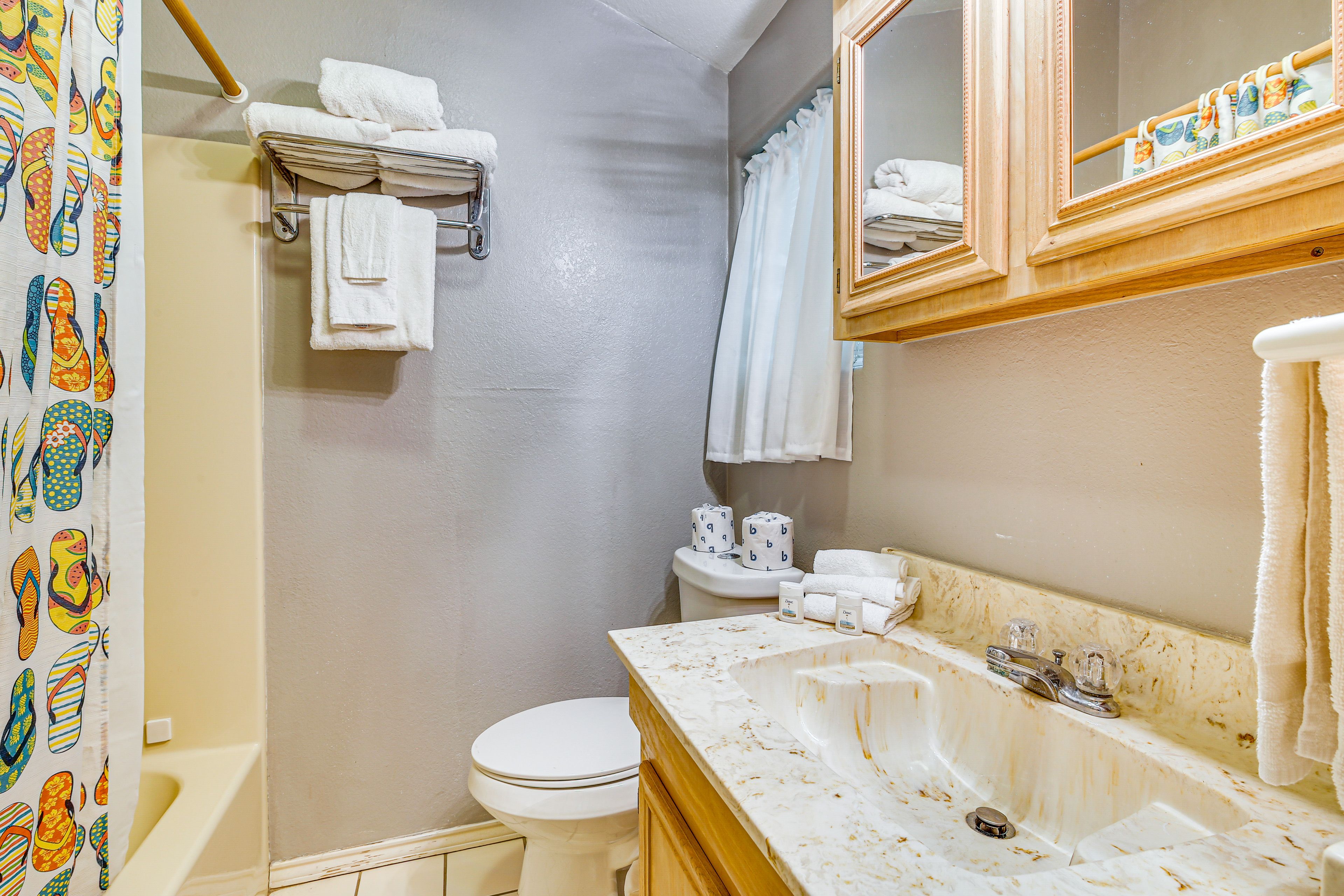 Full Bathroom