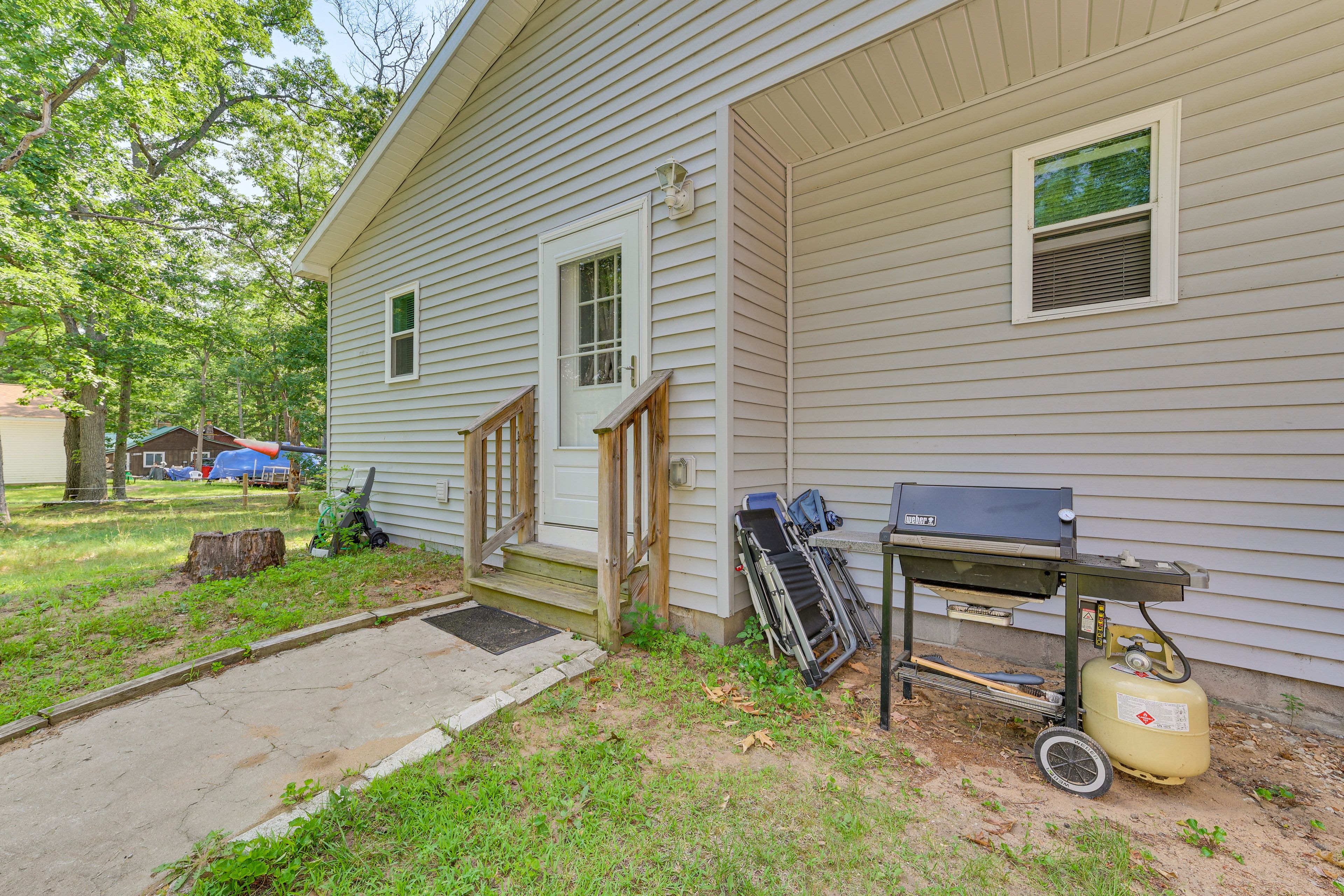Back Entrance | Gas Grill
