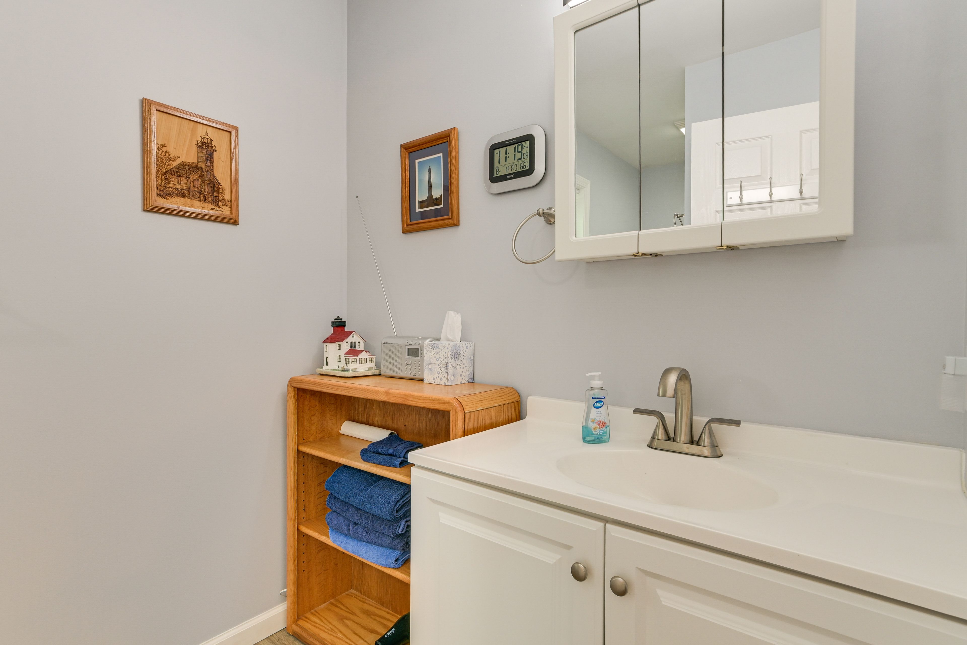 En-Suite Bathroom | Towels Provided