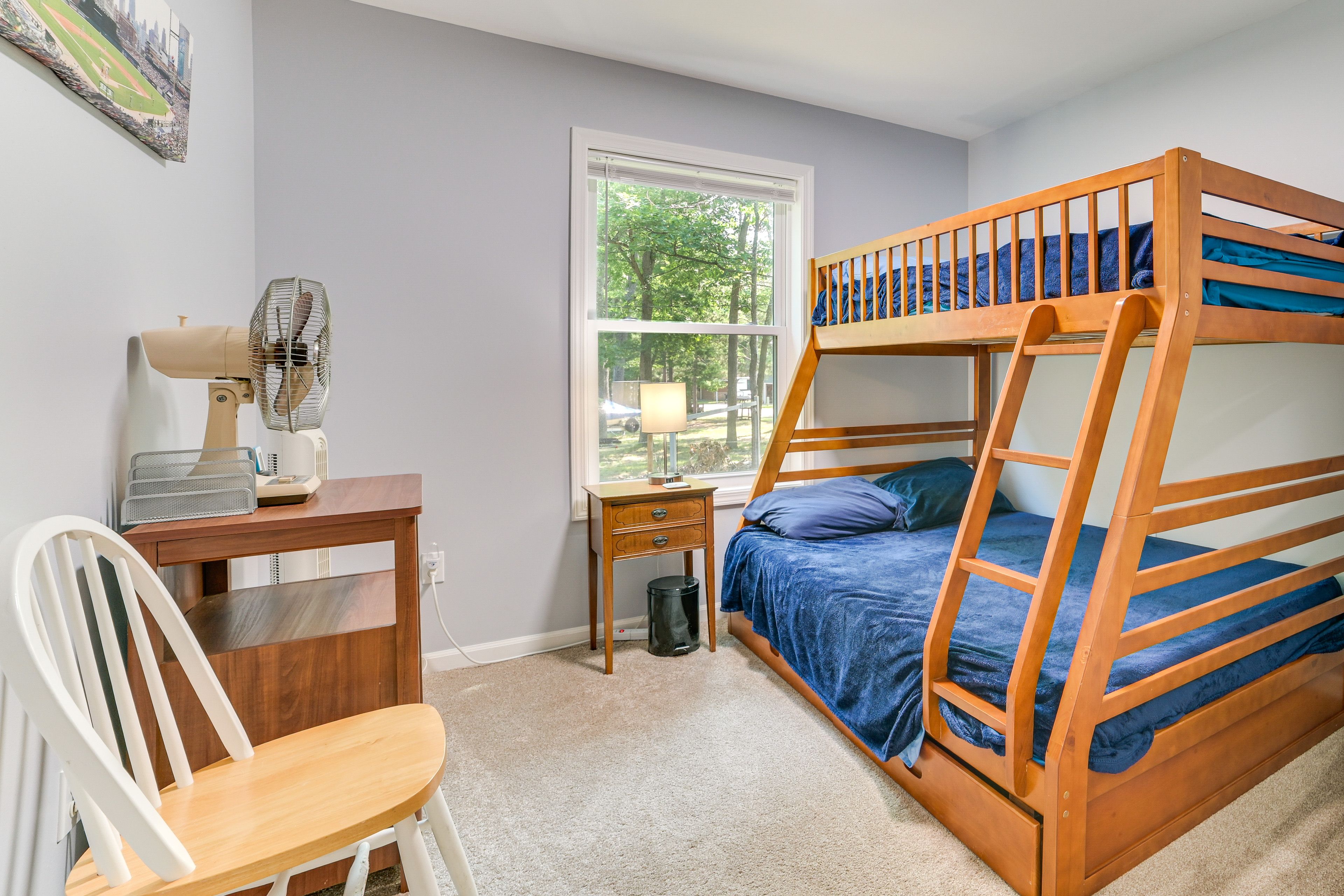 Bedroom 3 | Twin/Full Bunk Bed