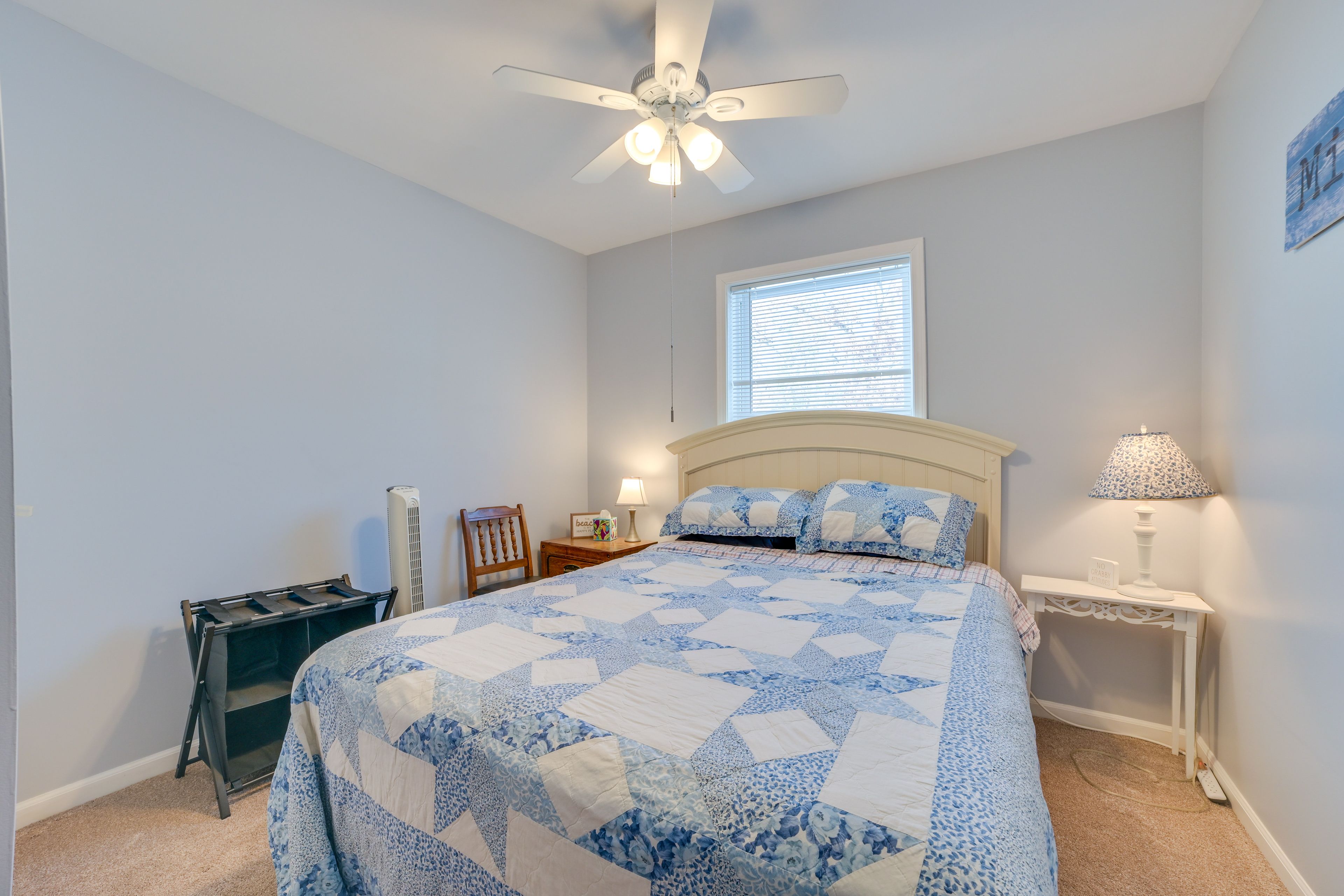 Bedroom 2 | Queen Bed | Smart TV