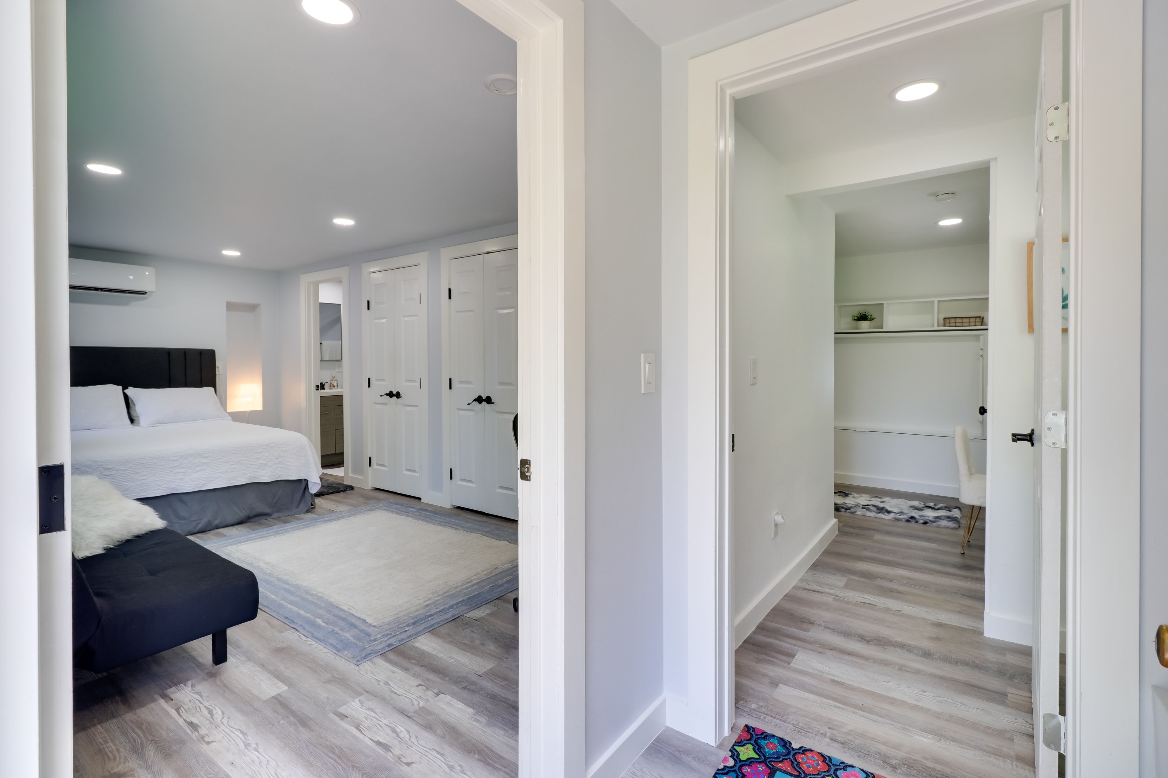 Unit Entryway