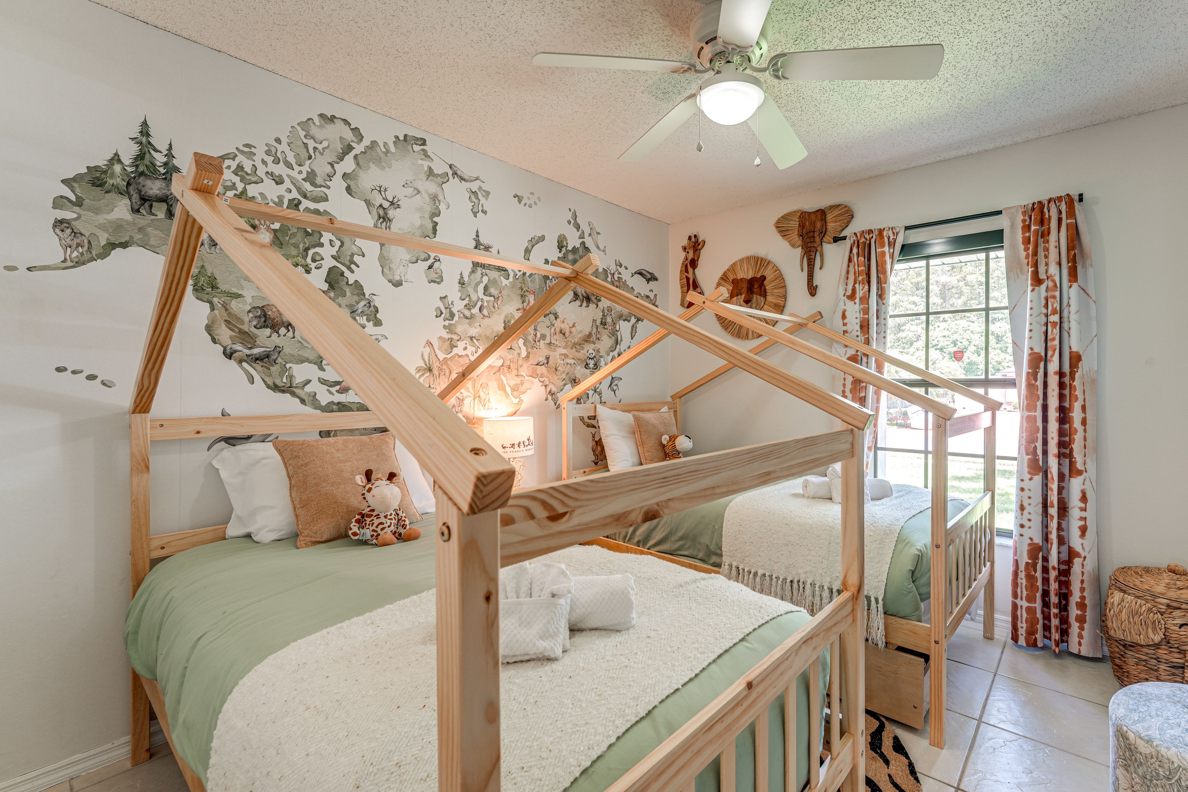 Bedroom 3 | 2 Twin Beds