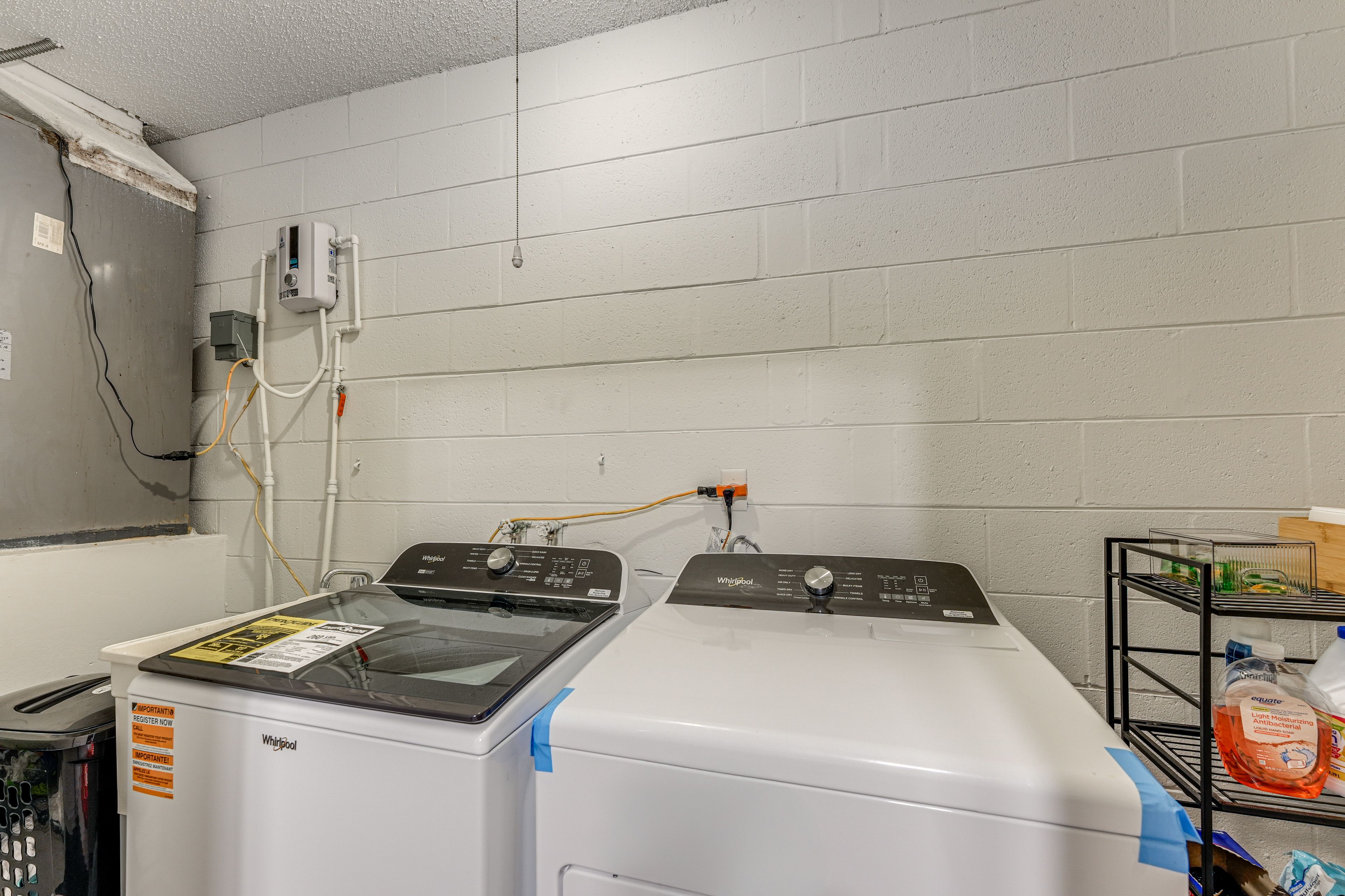 Washer & Dryer