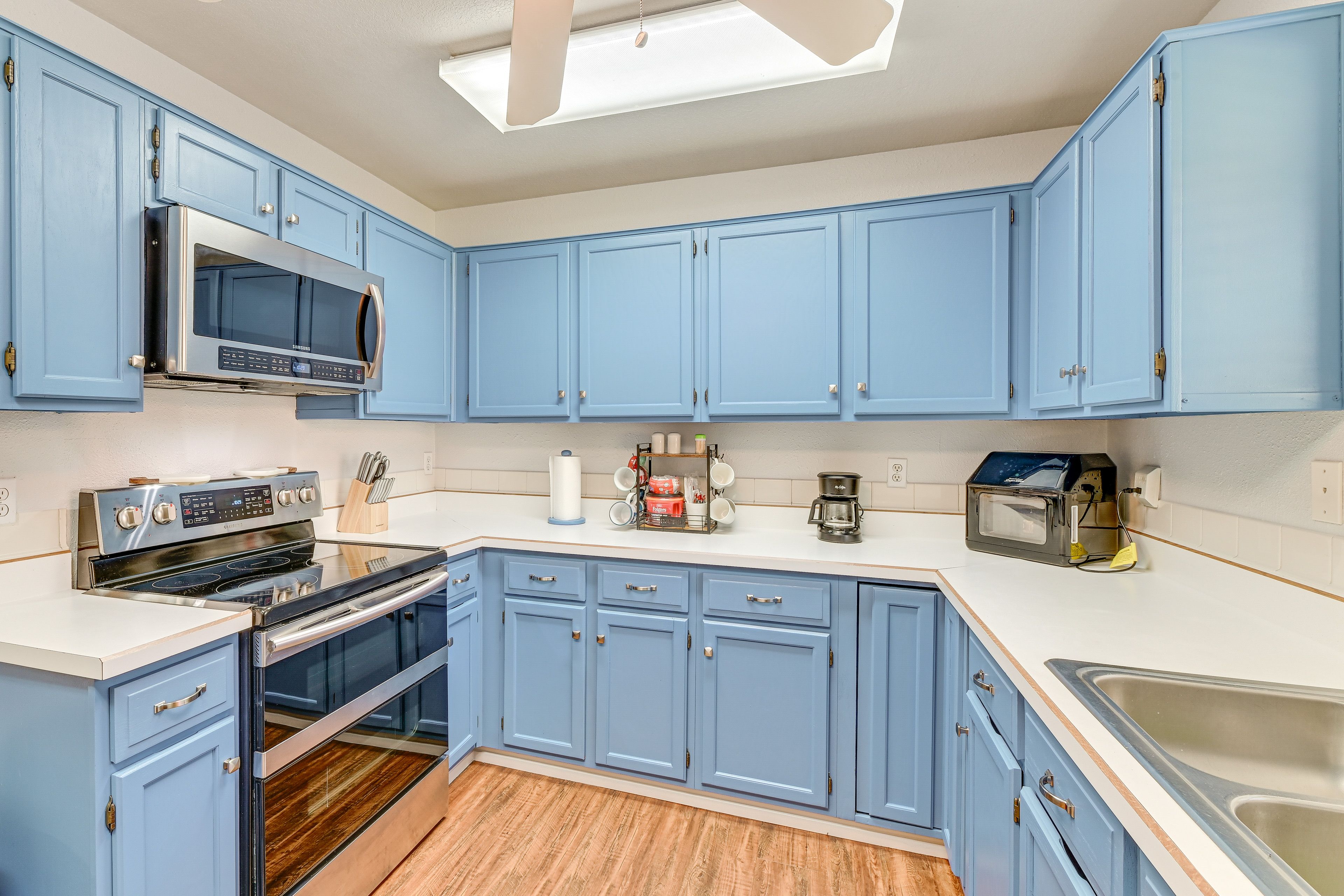 Kitchen | Drip Coffee Maker | Dishwasher | Cooking Basics