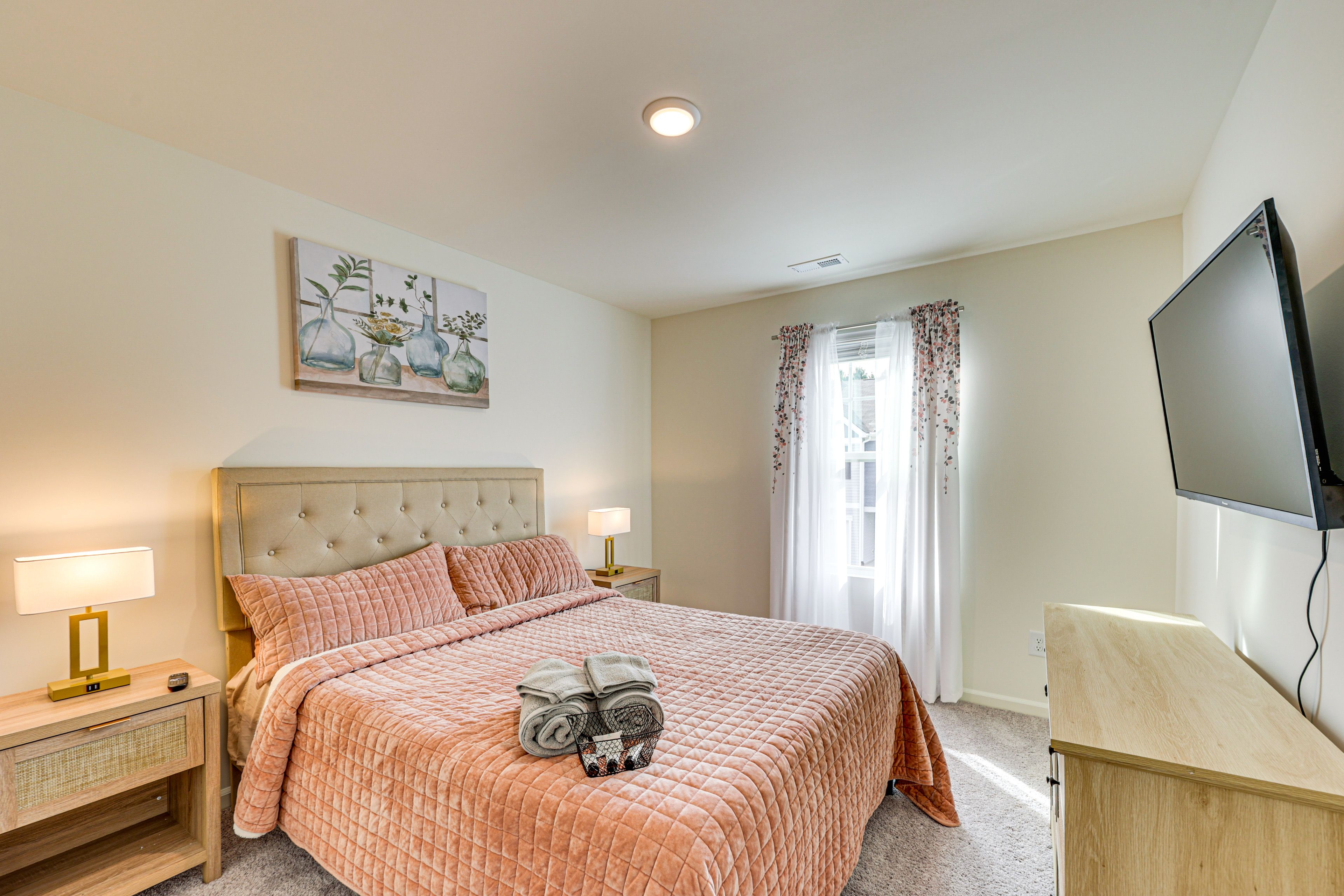 Bedroom 2 | Queen Bed | 2nd Floor