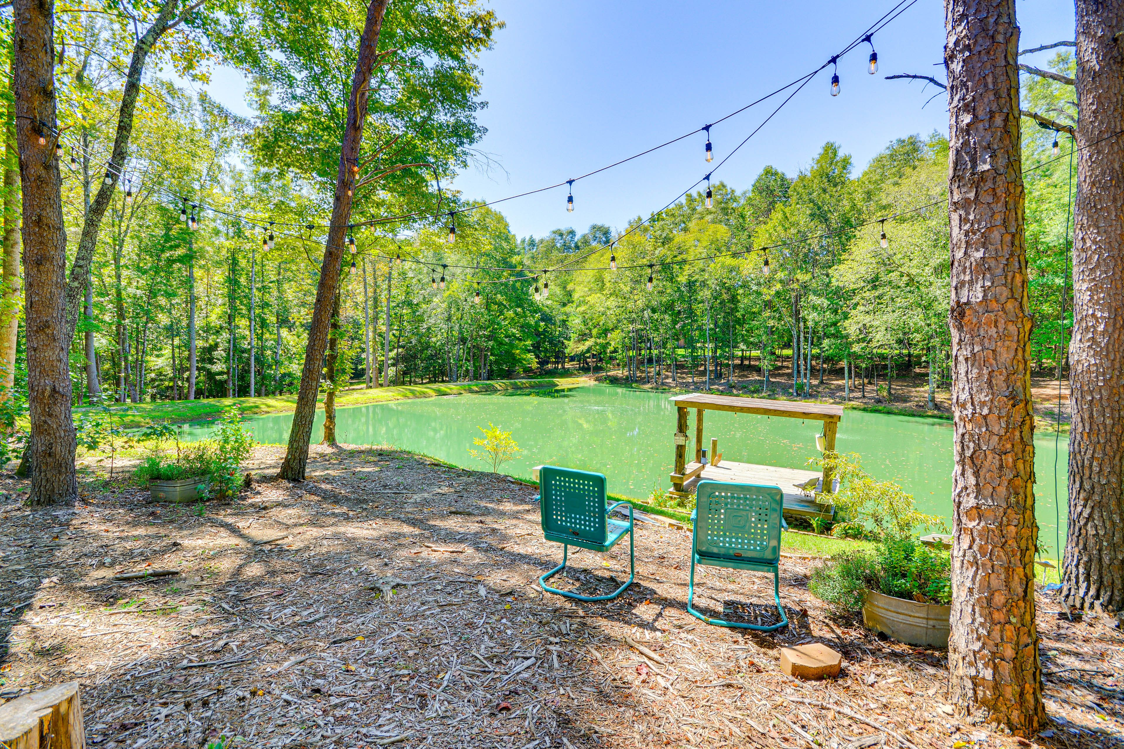 Private On-Site Pond | Catch & Release Fishing