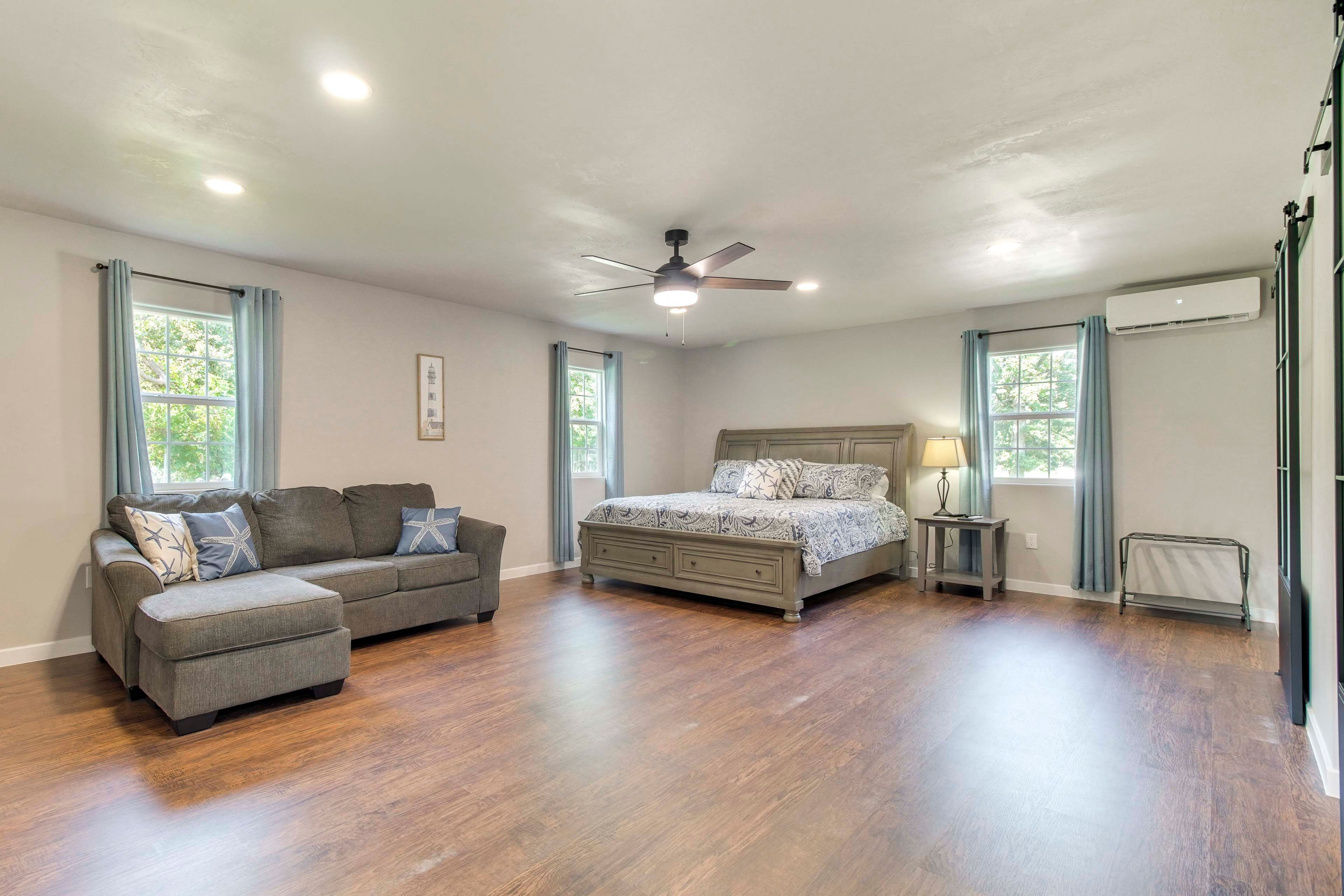 Bedroom 1 | King Bed | Sleeper Sofa | TV