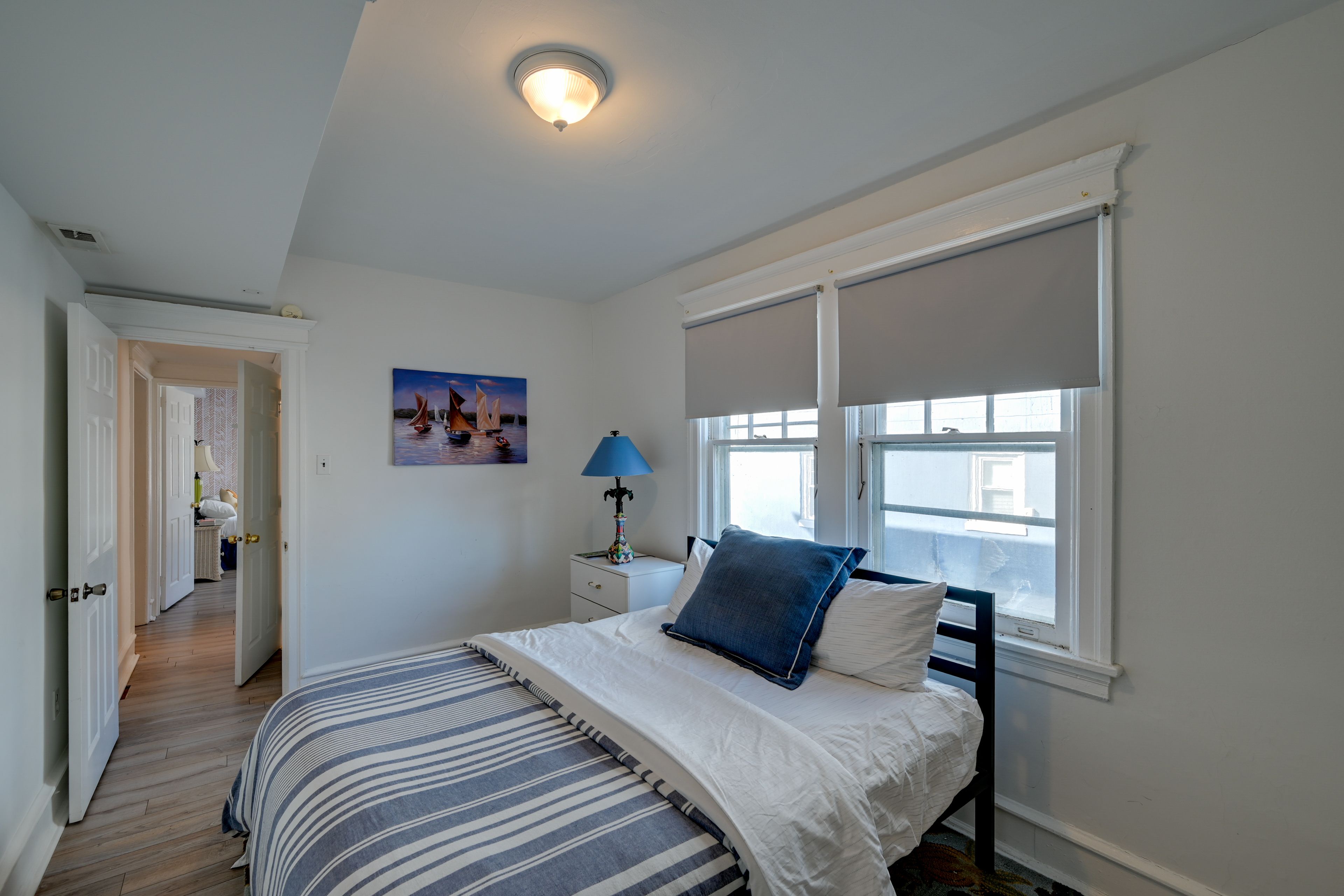 Bedroom 2 | Queen Bed