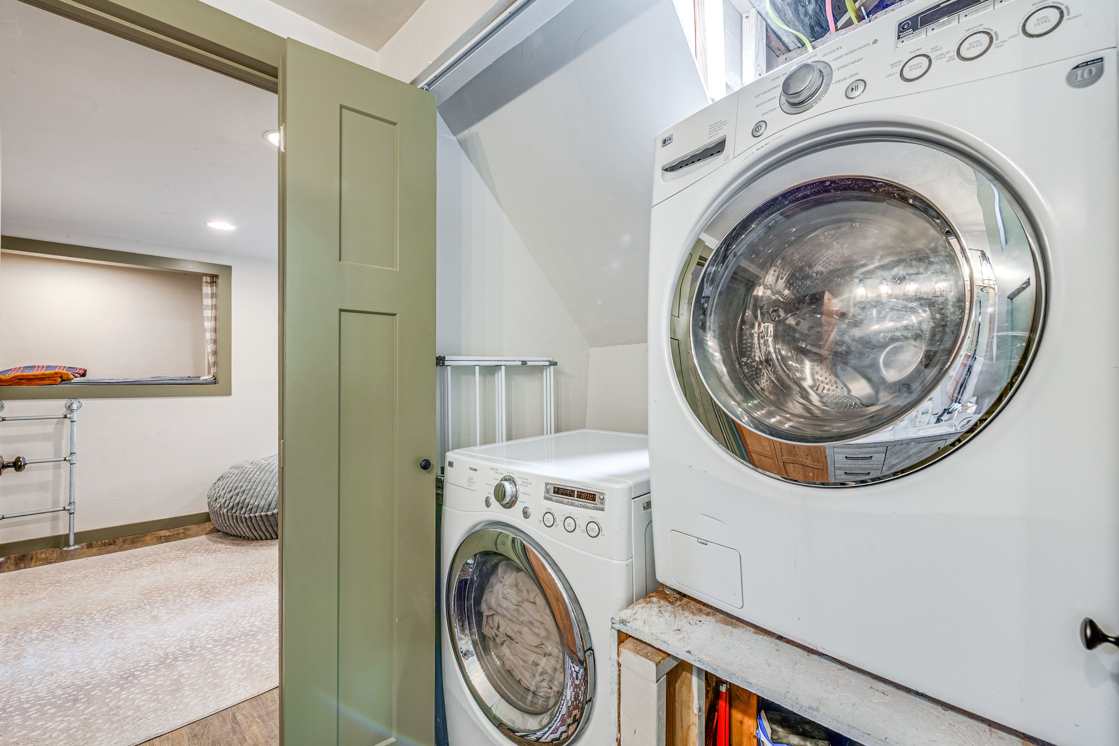 Laundry Area | Lower Floor