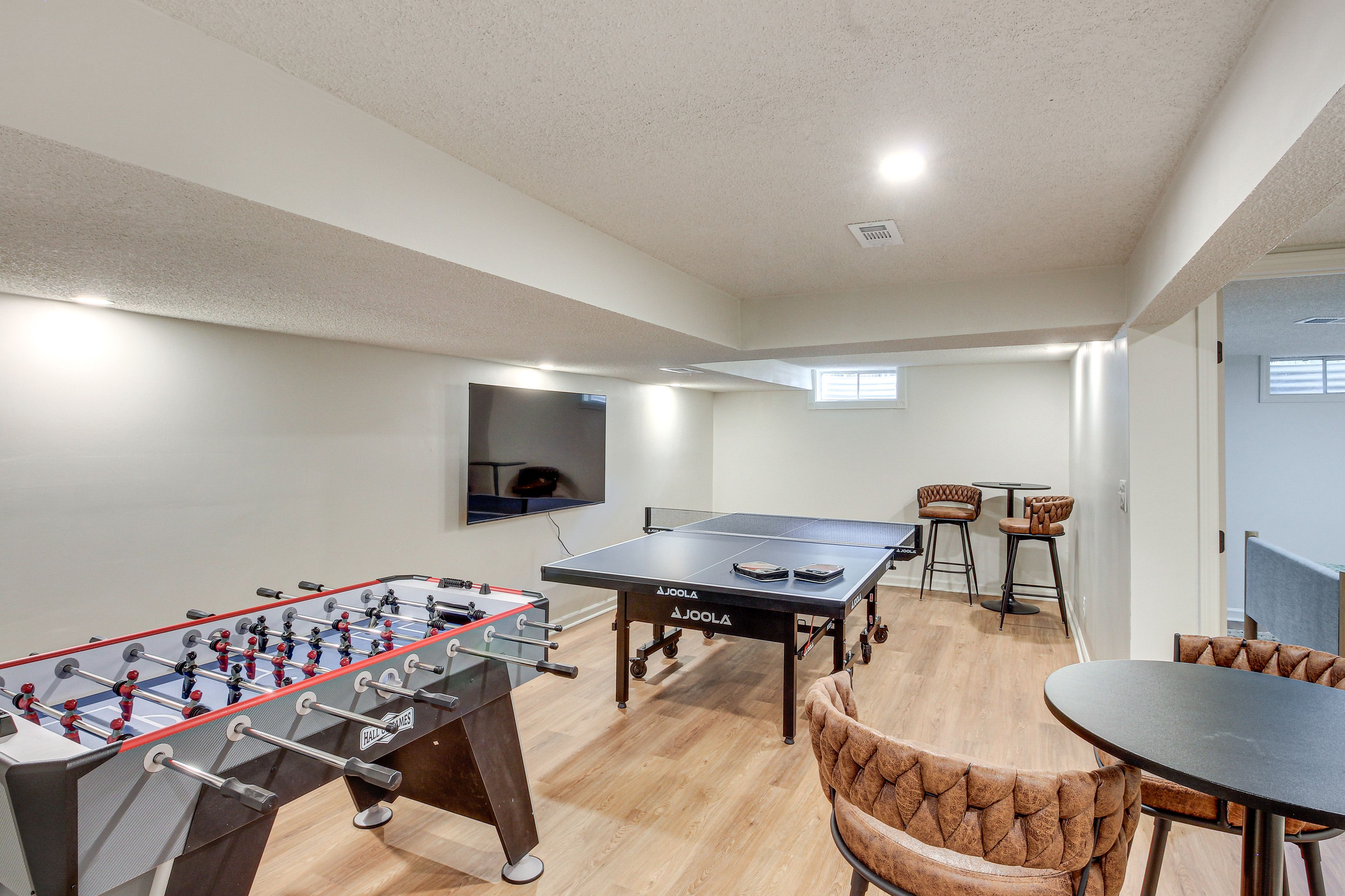 Game Room | Ping-Pong Table | Smart TV