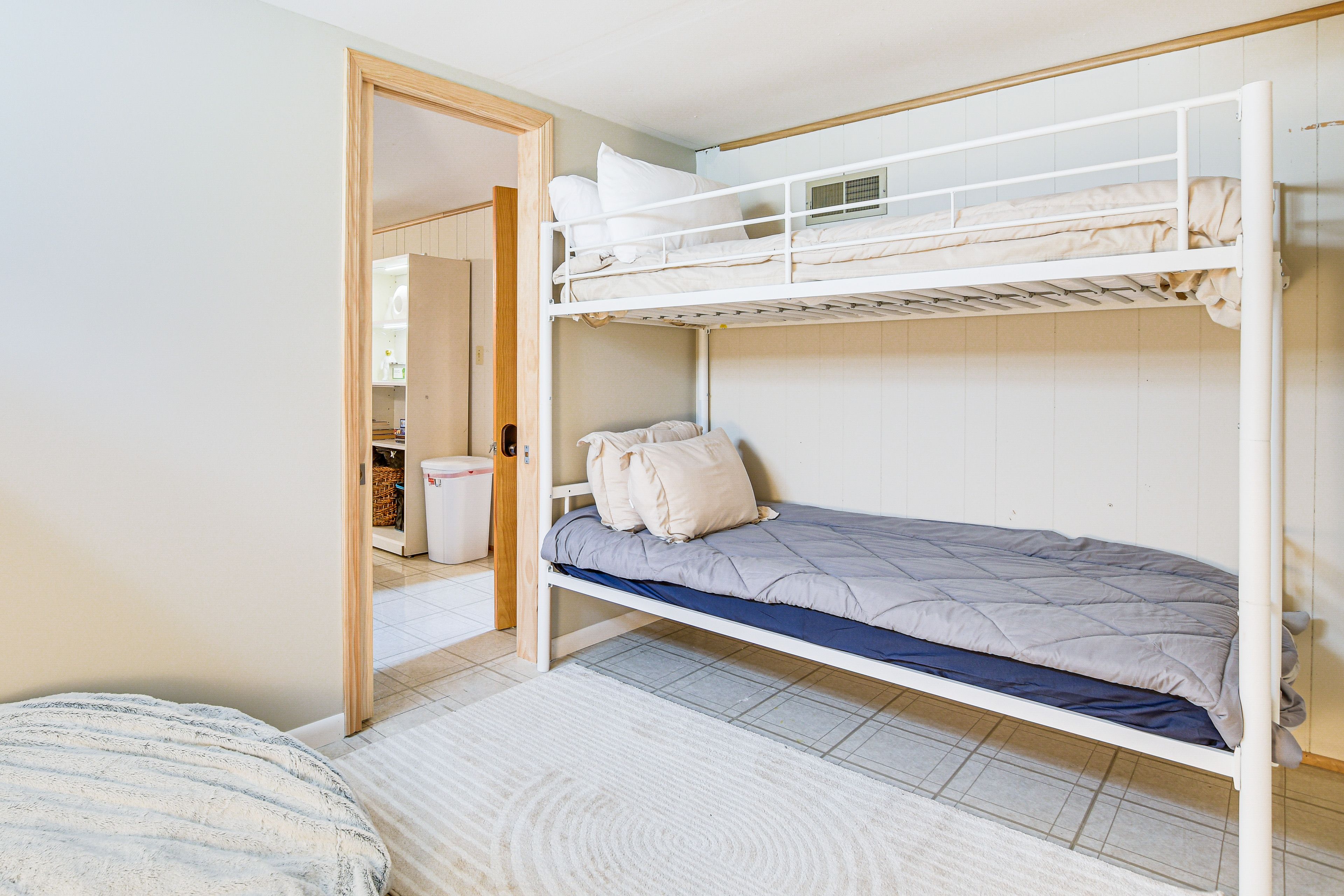 Bedroom 2 | Full Bunk Bed