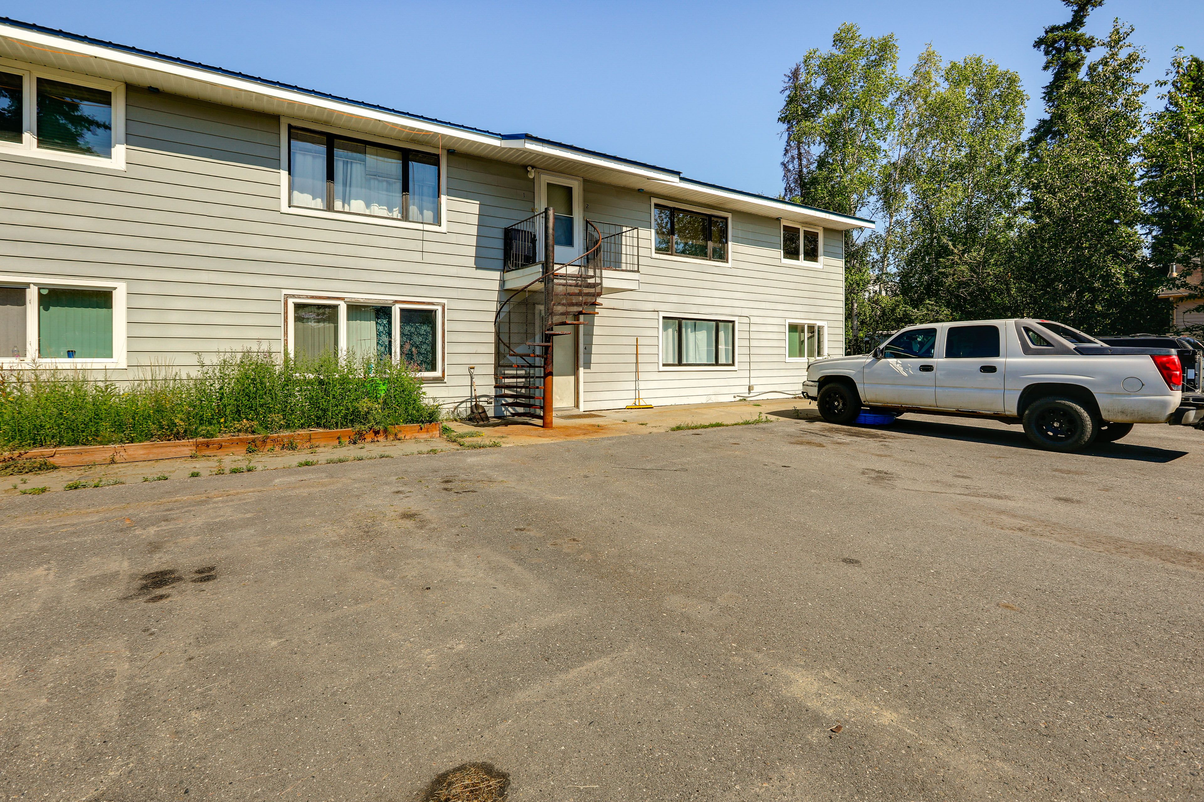 Parking | Community Lot (2 Vehicles)