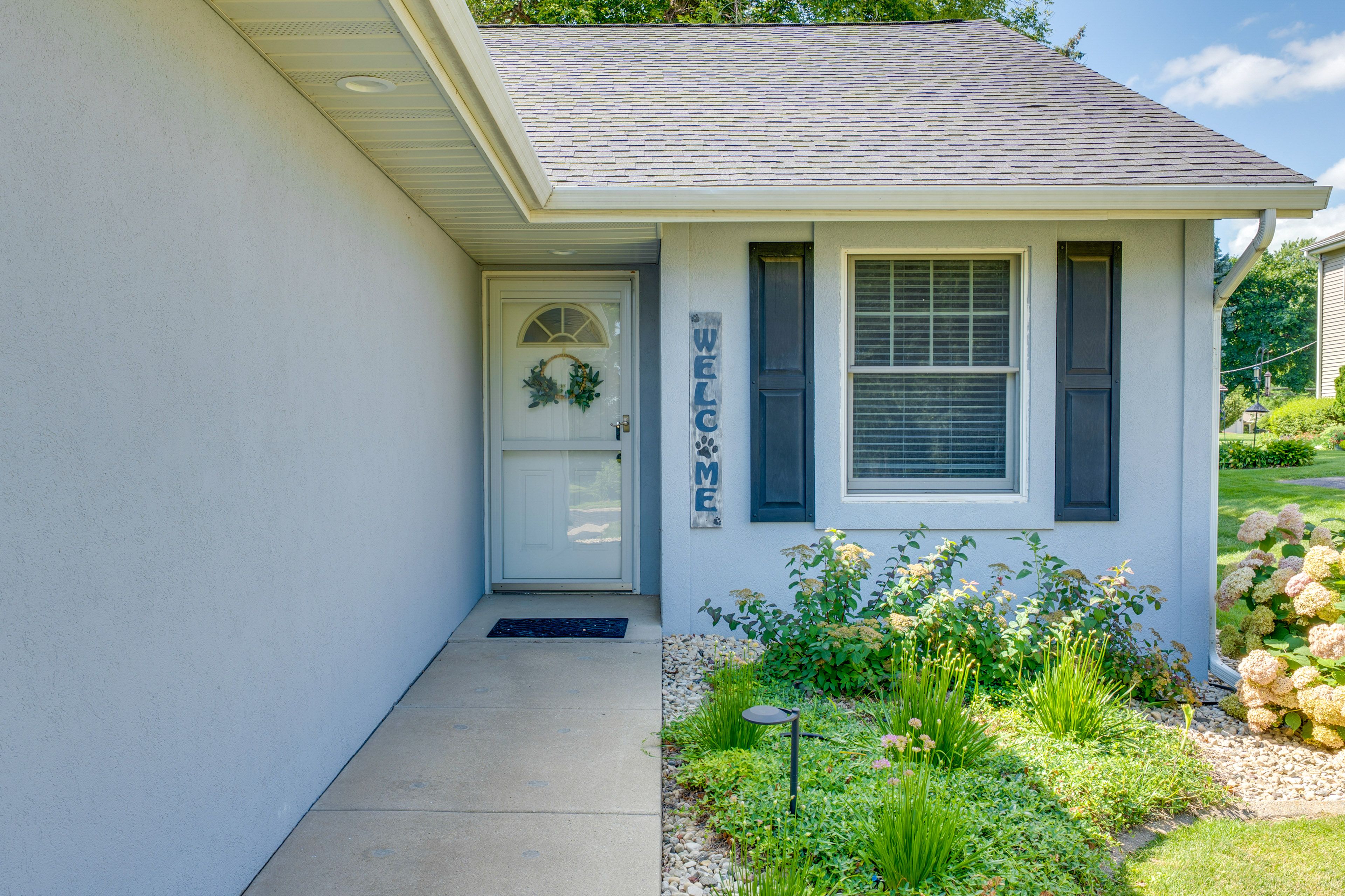 Condo Exterior | Keyless Entry