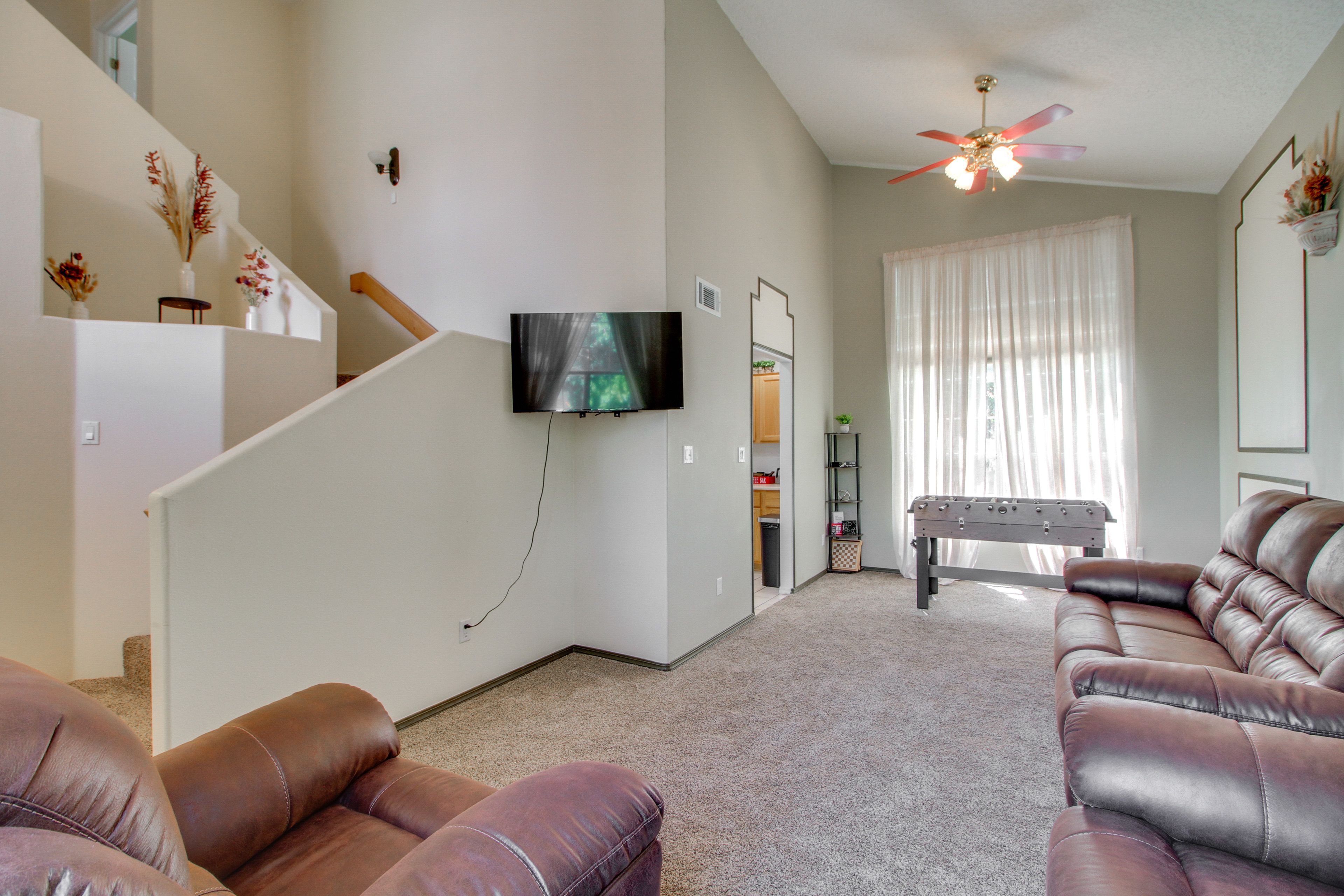 Living Room | Central A/C | Free WiFi