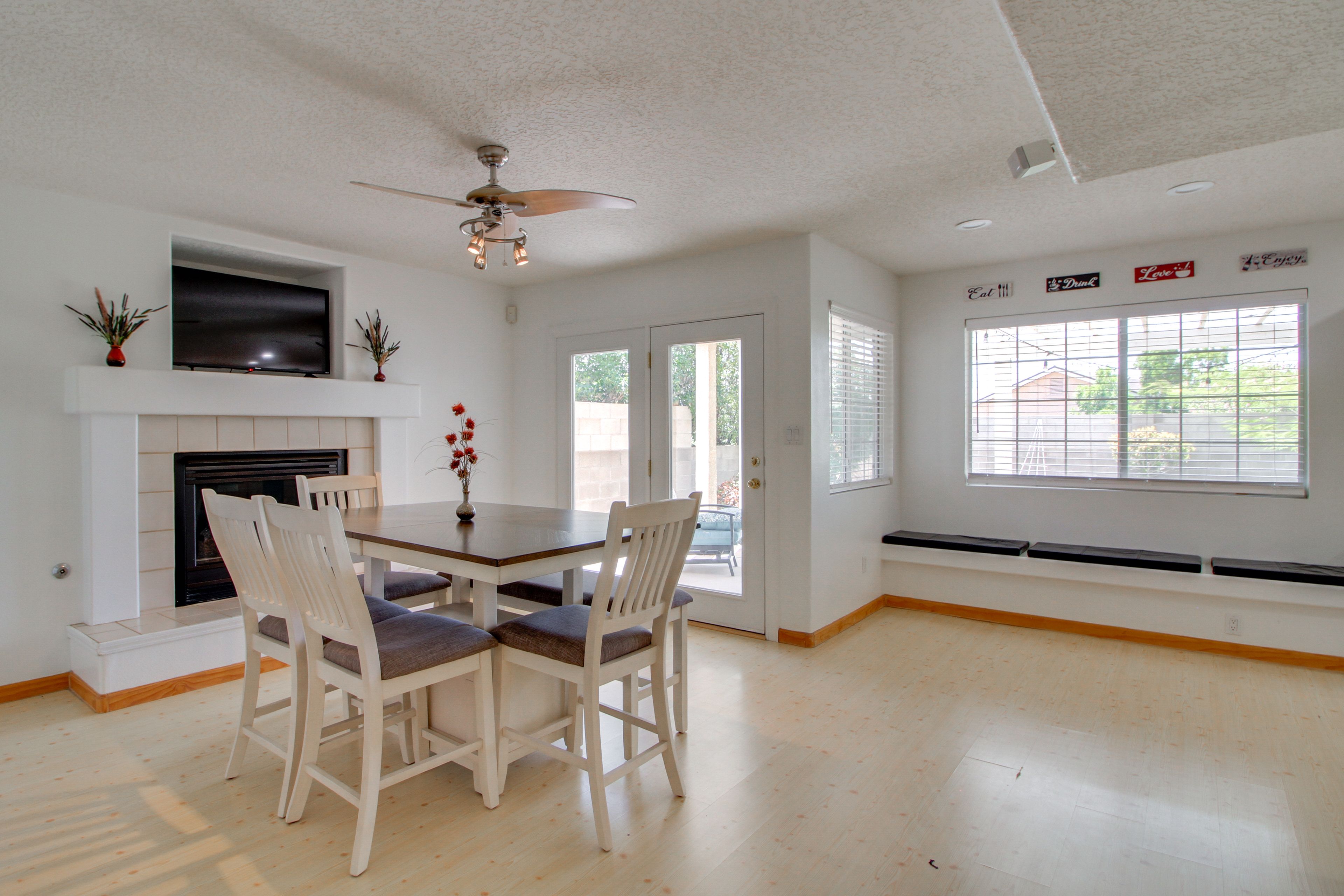 Dining Area | 1st Floor