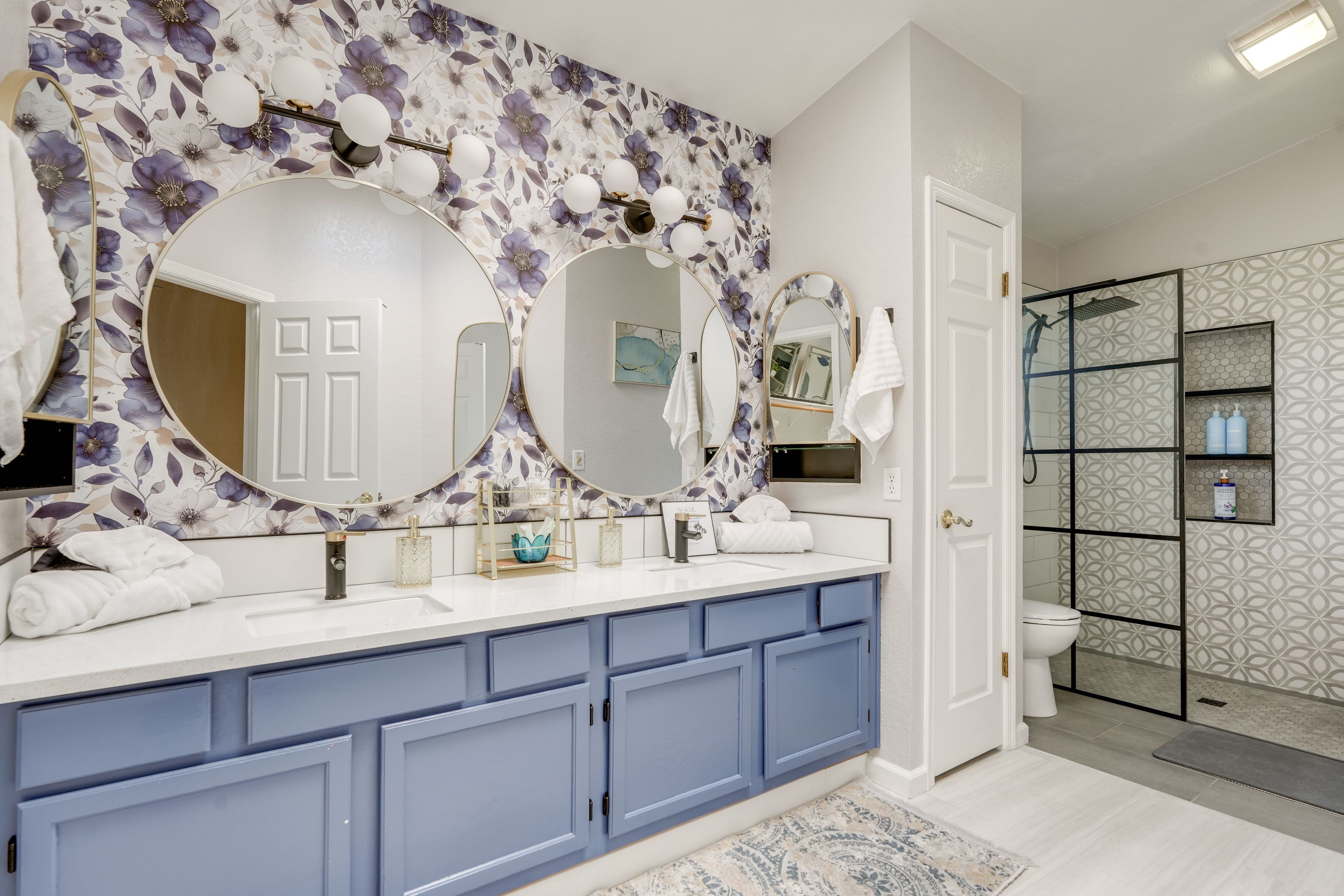 En-Suite Bathroom | Towels Provided