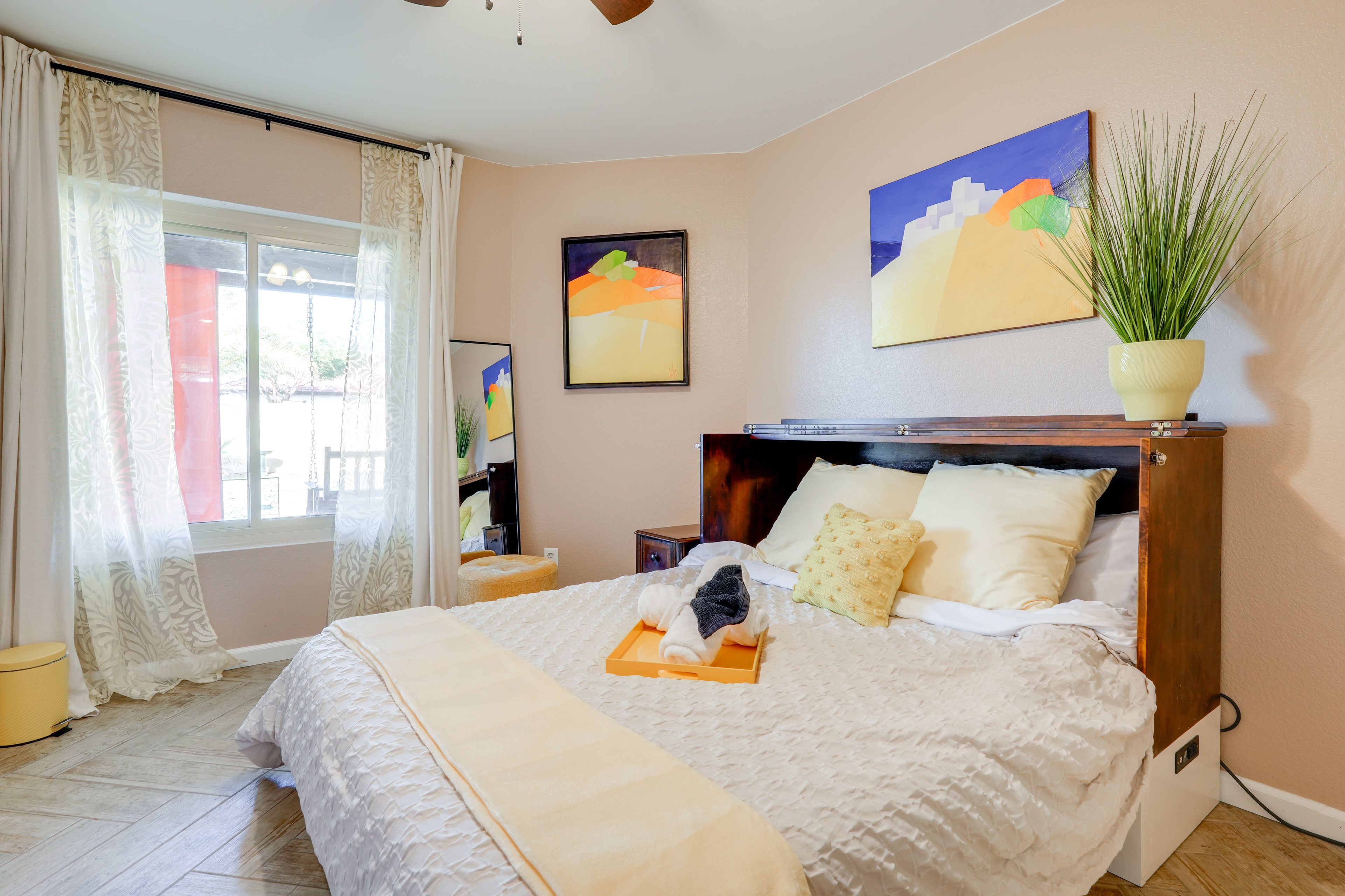 Bedroom 2 | Queen Bed