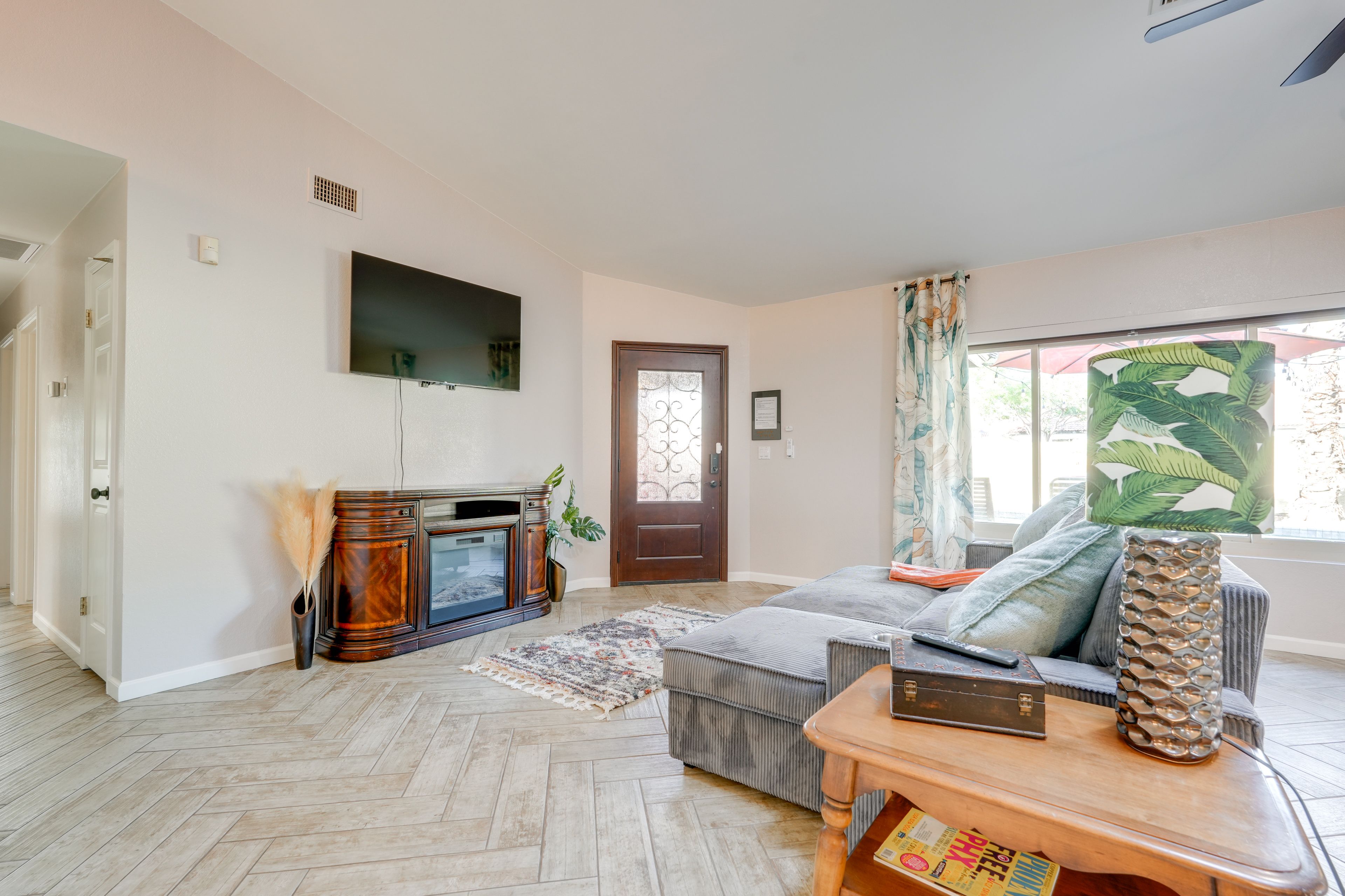 Living Room | Smart TV | Fireplace | Single-Story Home