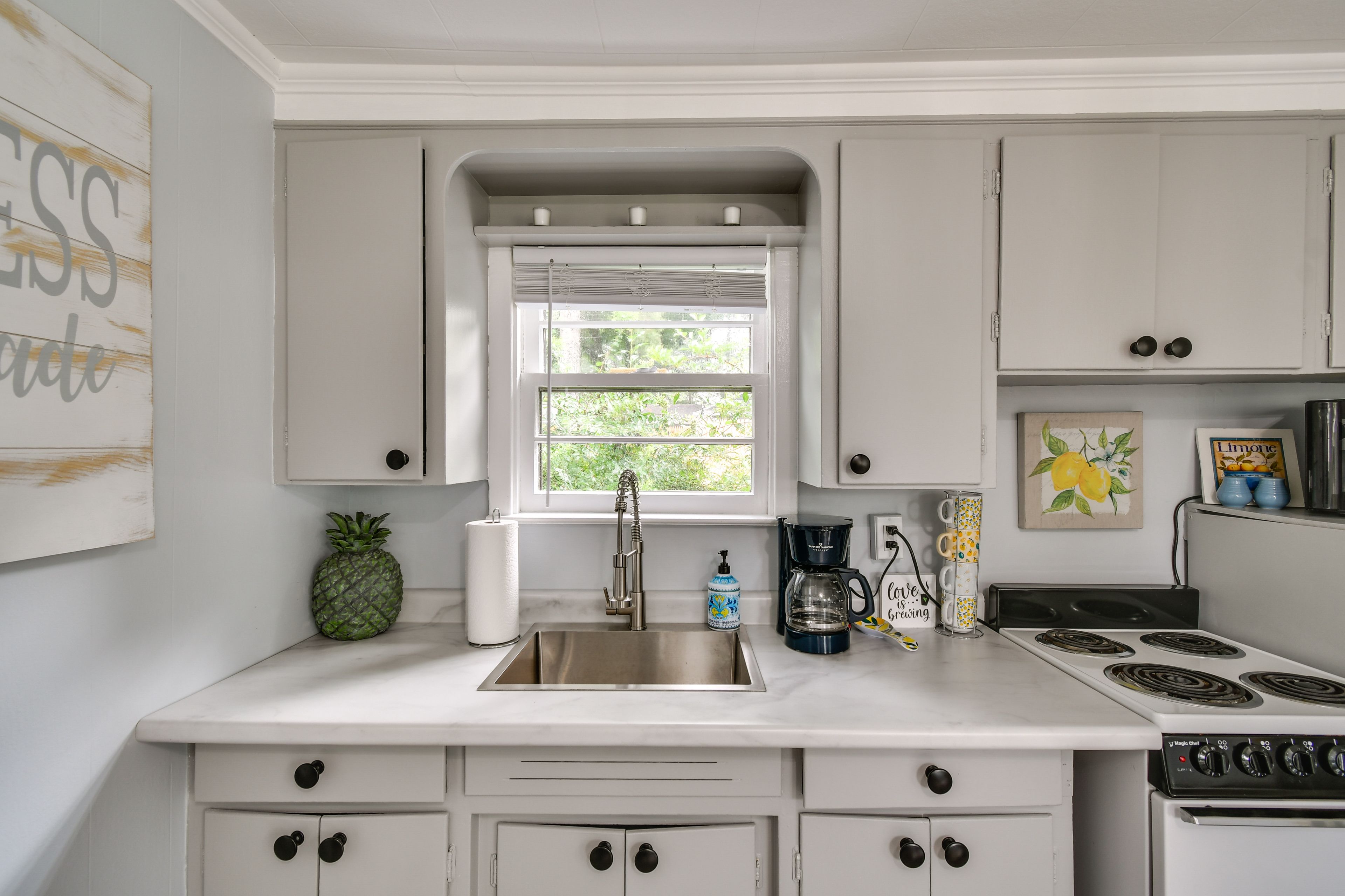 Kitchen | Trash Bags & Paper Towels