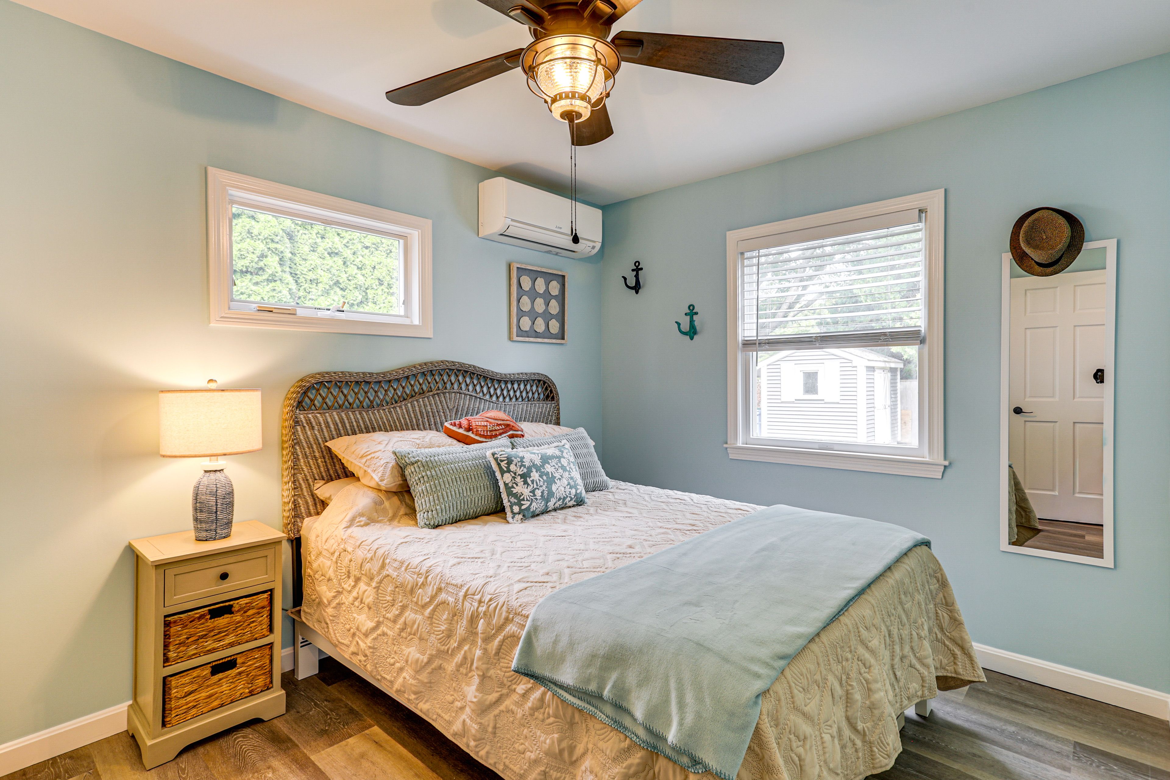 Bedroom 1 | Queen Bed | 1st Floor | Linens Provided