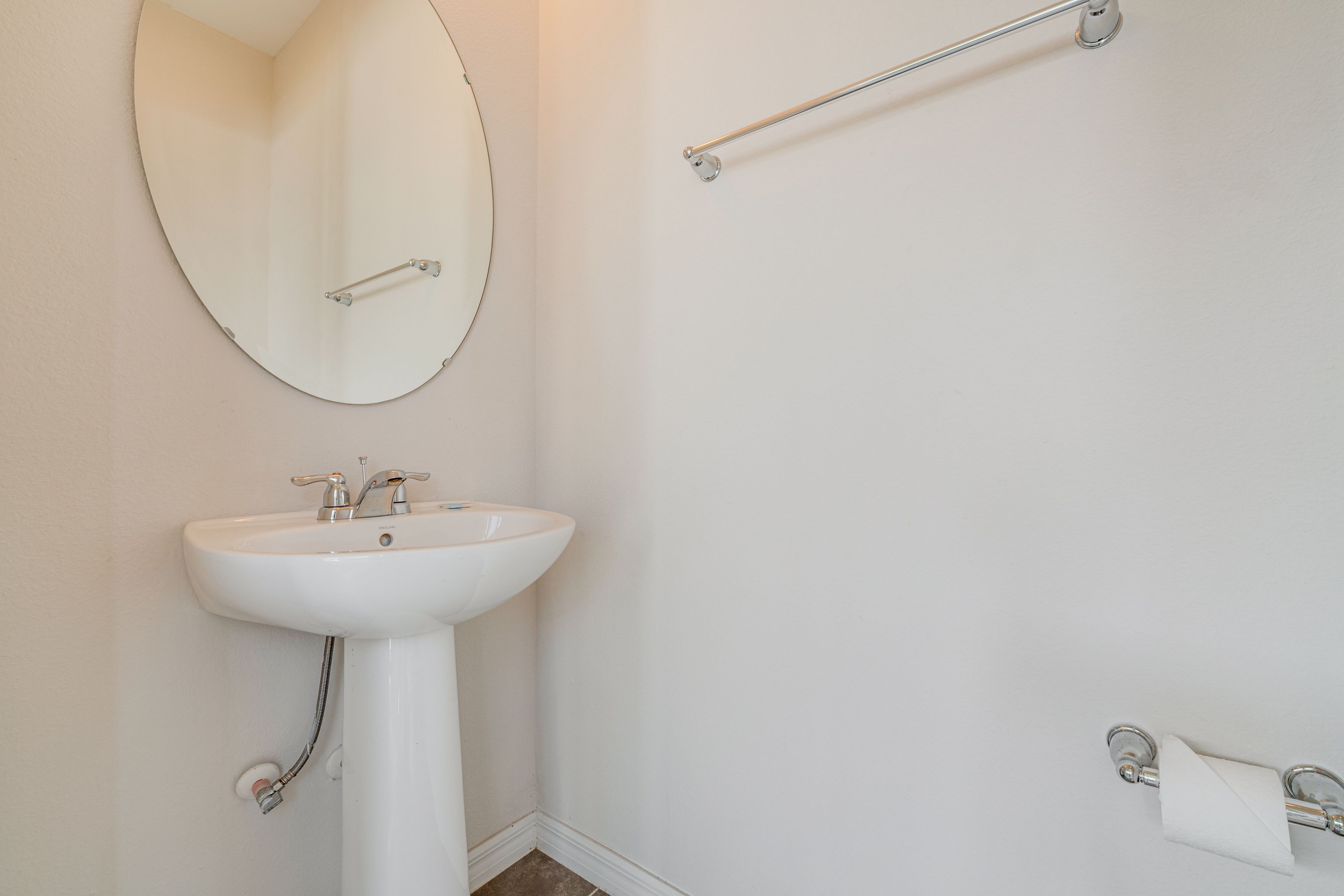 Half Bathroom | 1st Floor