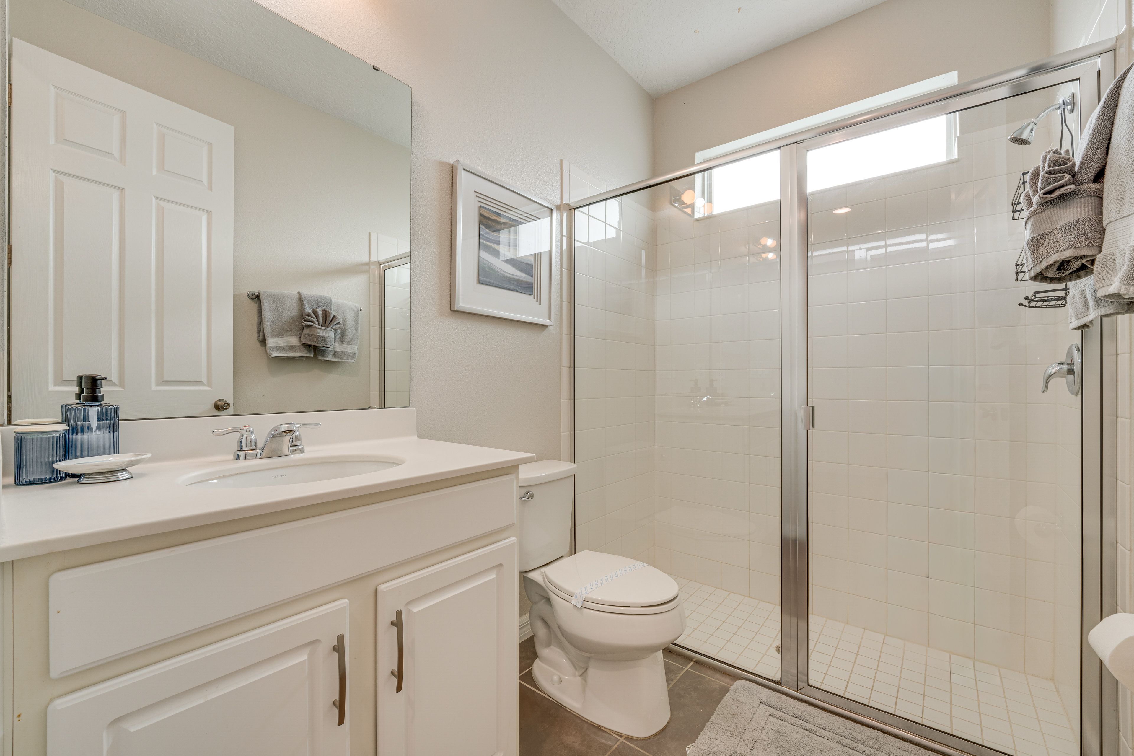 Full Bathroom | 2nd Floor
