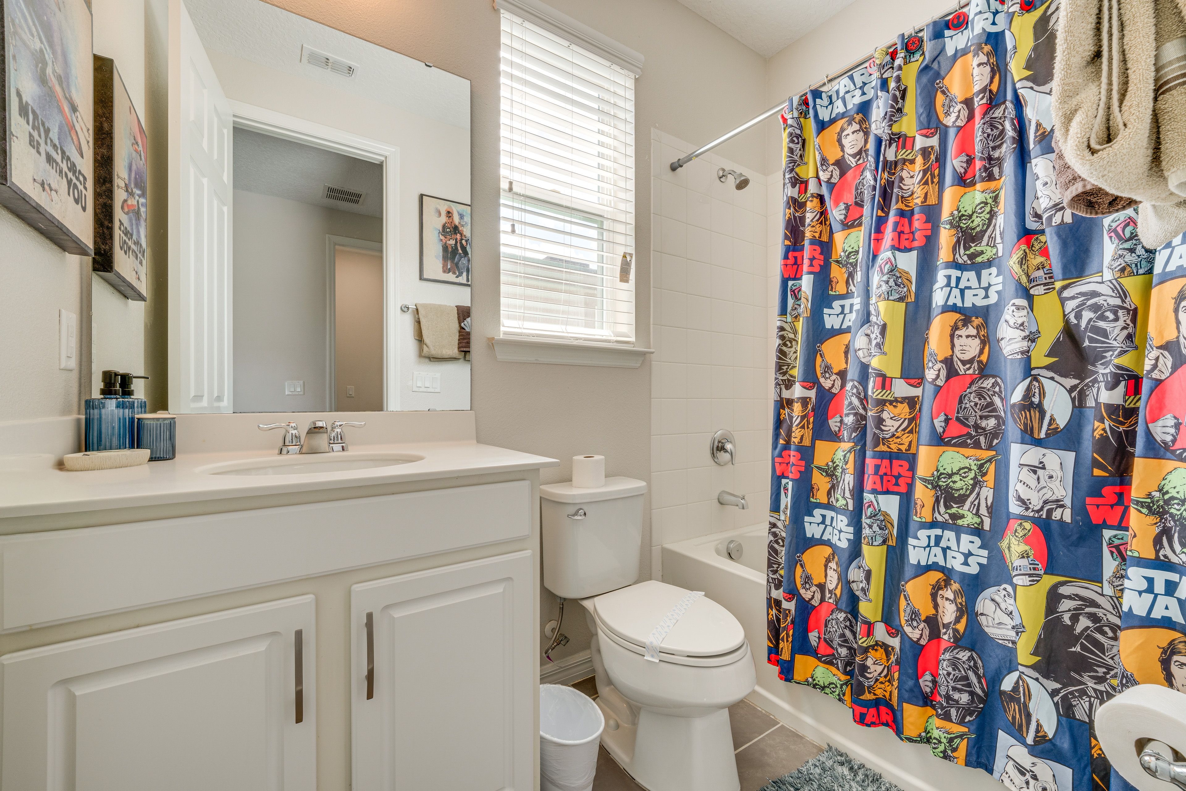 Full Bathroom | 2nd Floor