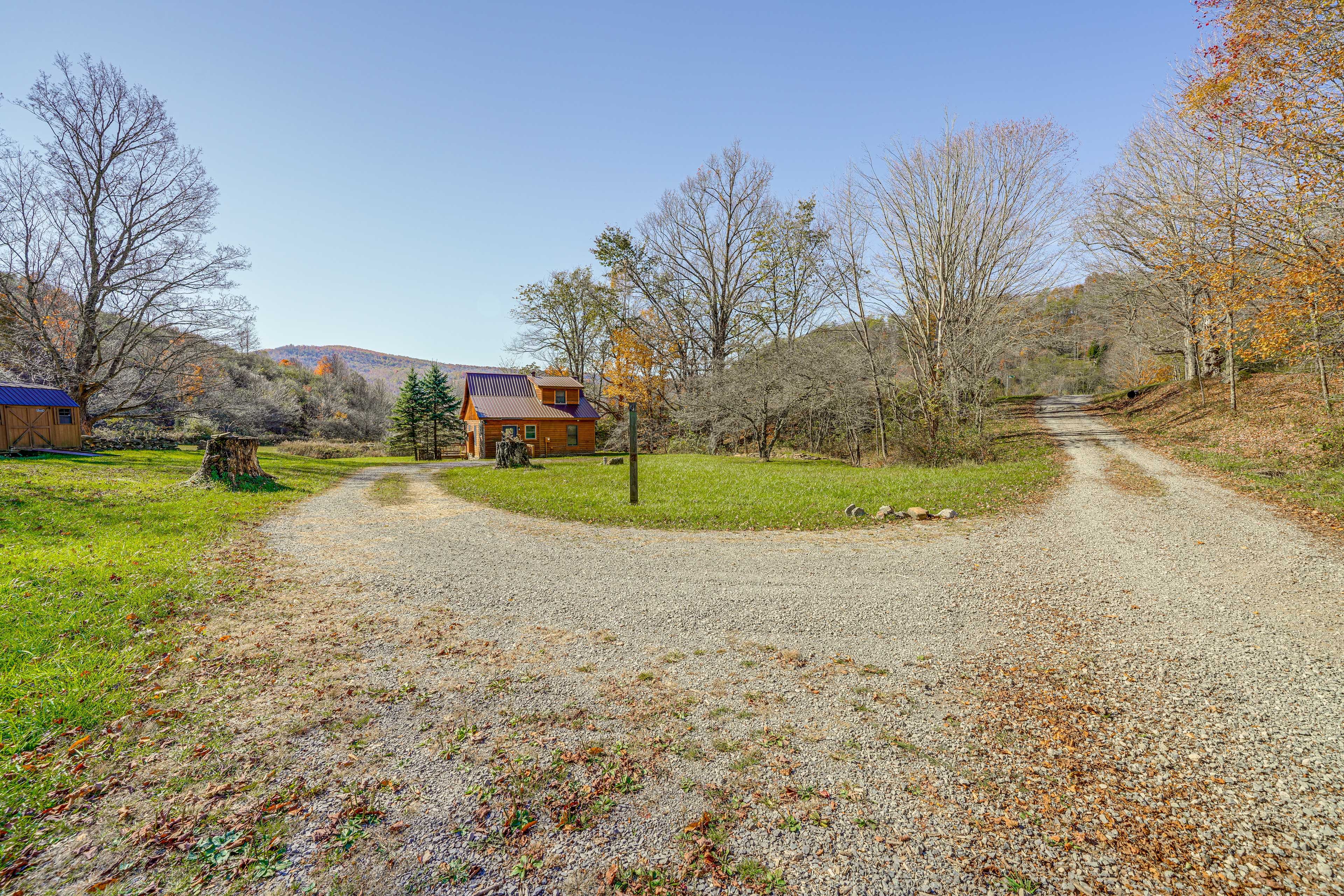 Parking | Driveway (4 Vehicles)