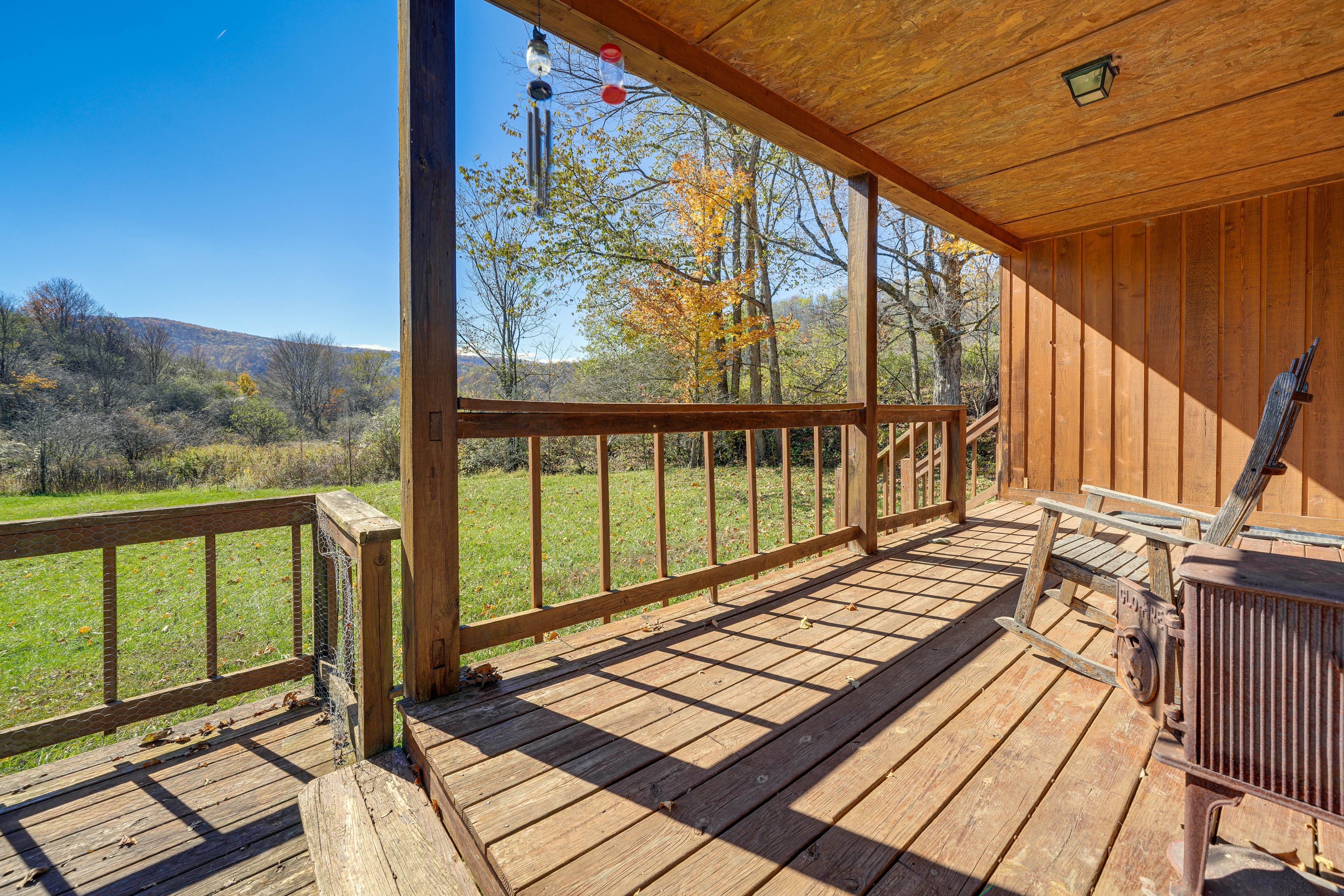 Deck | Rocking Chair | Table