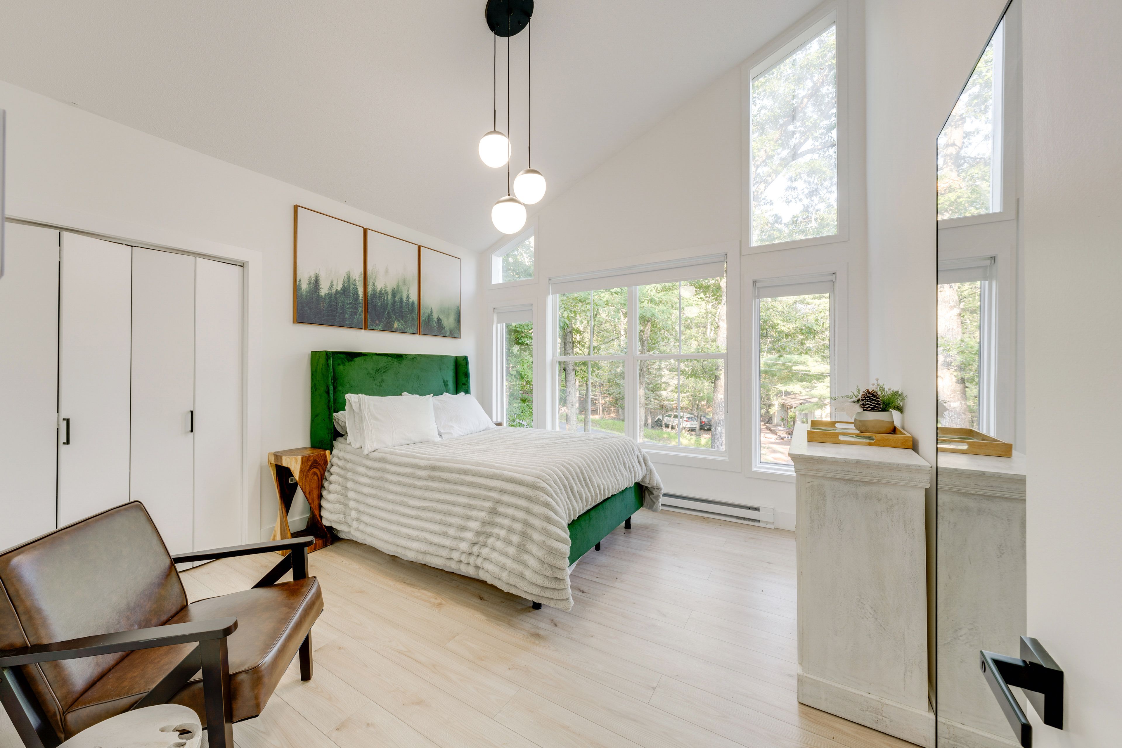 Bedroom 2 | 2nd Floor | Queen Bed | Queen Floor Mattress