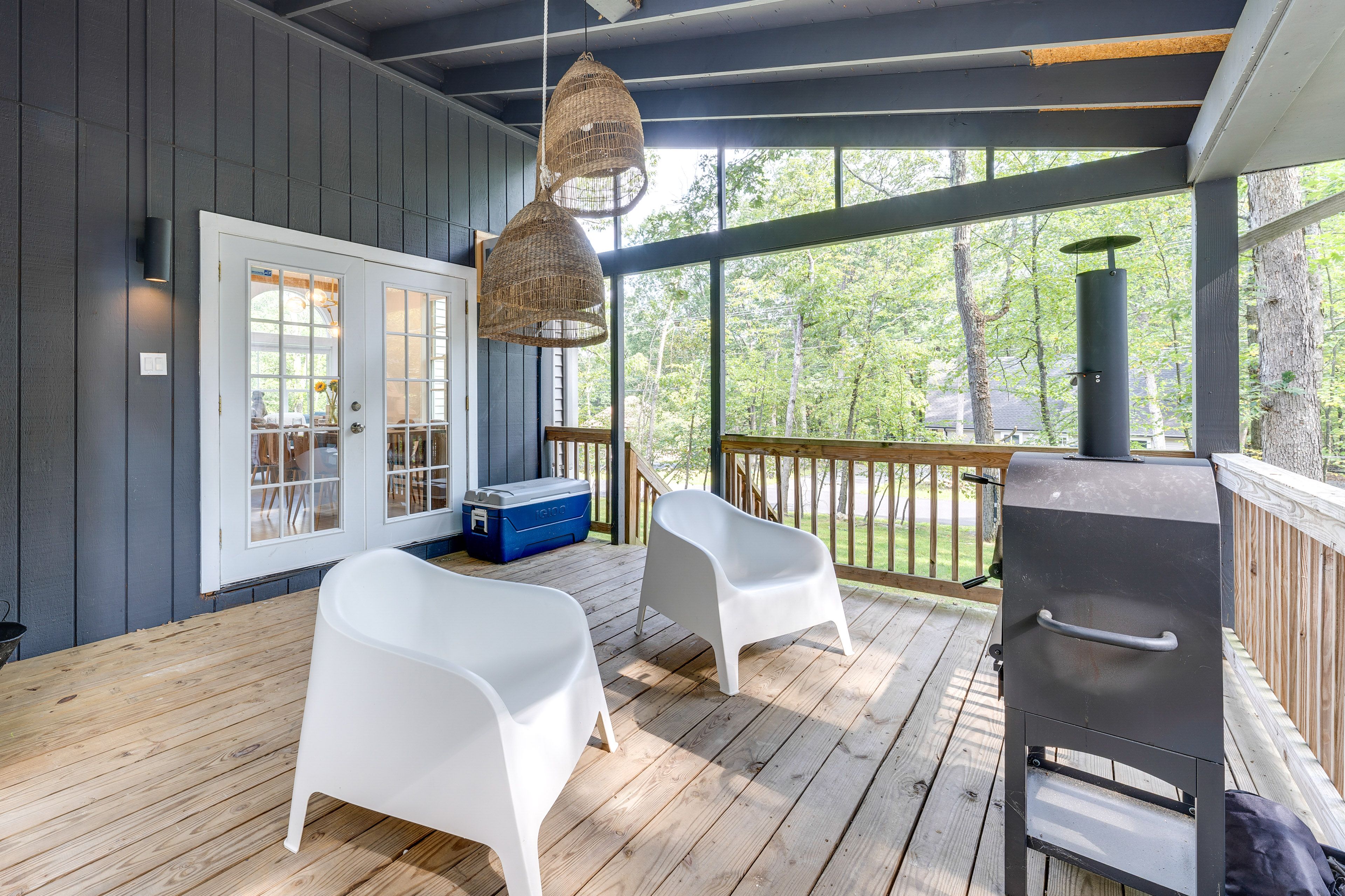 Furnished Deck