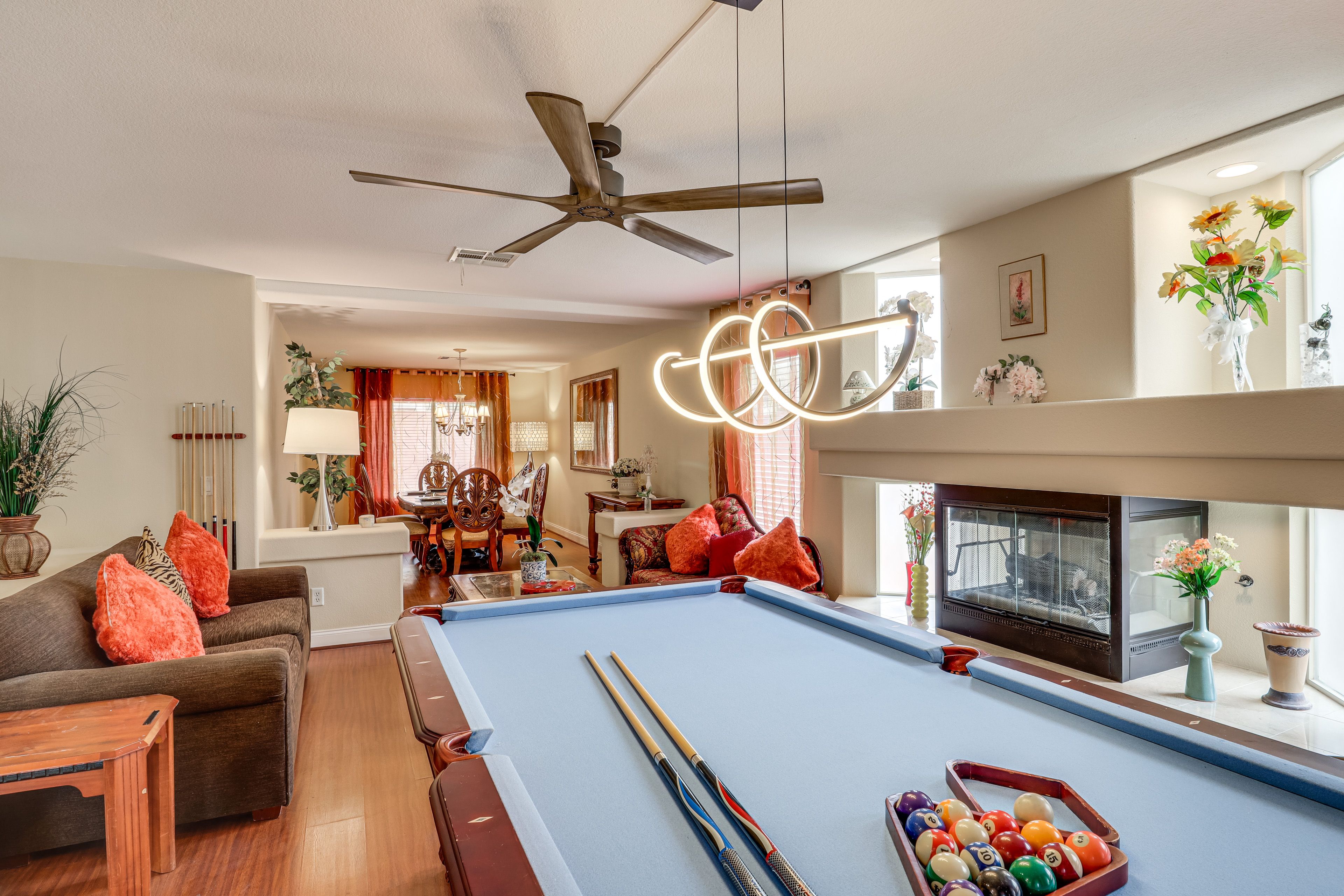 Living Area | Pool Table | Workspace | Free WiFi