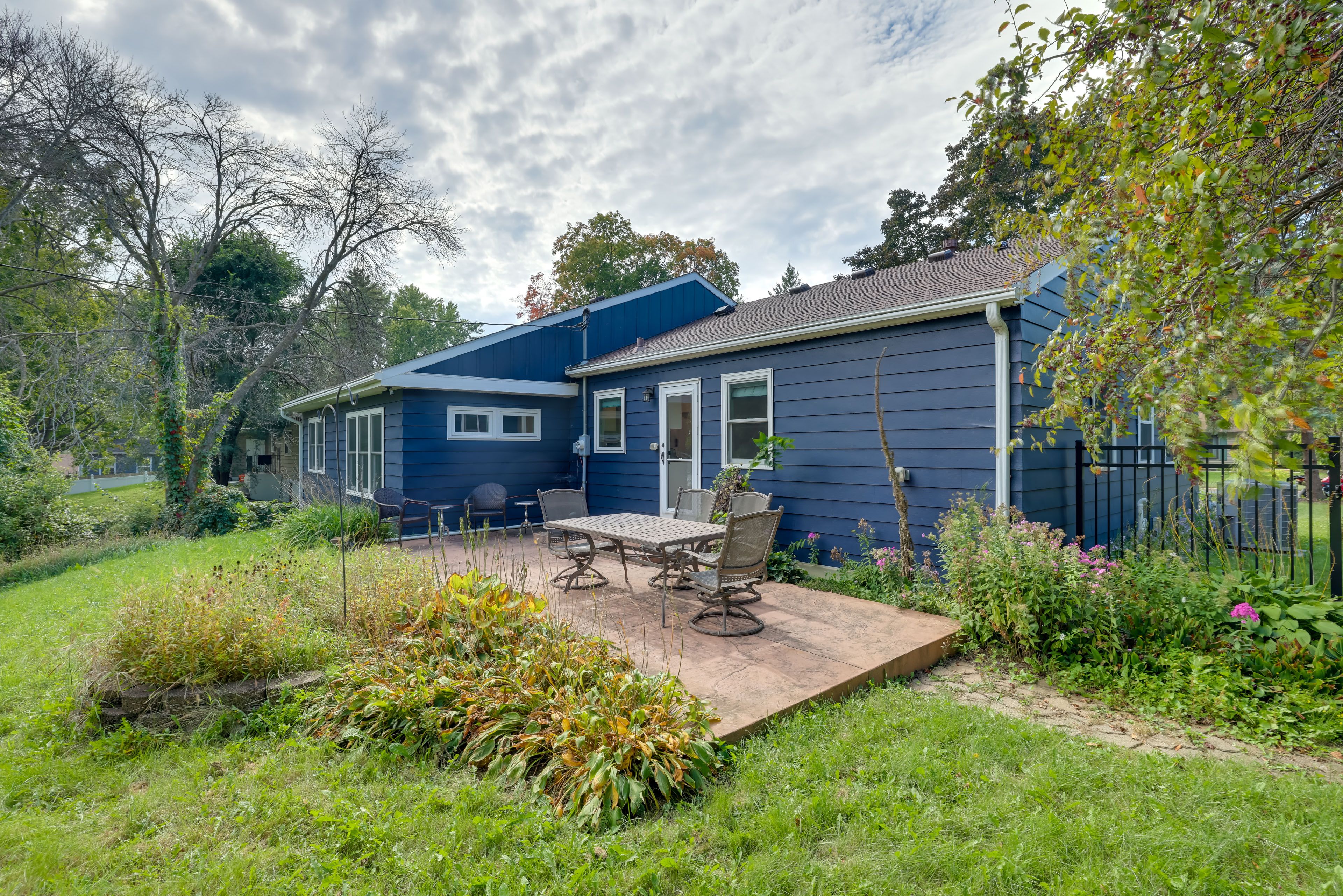 Minneapolis Vacation Rental | 3BR | 1BA | 1,100 Sq Ft | 2 Steps to Enter