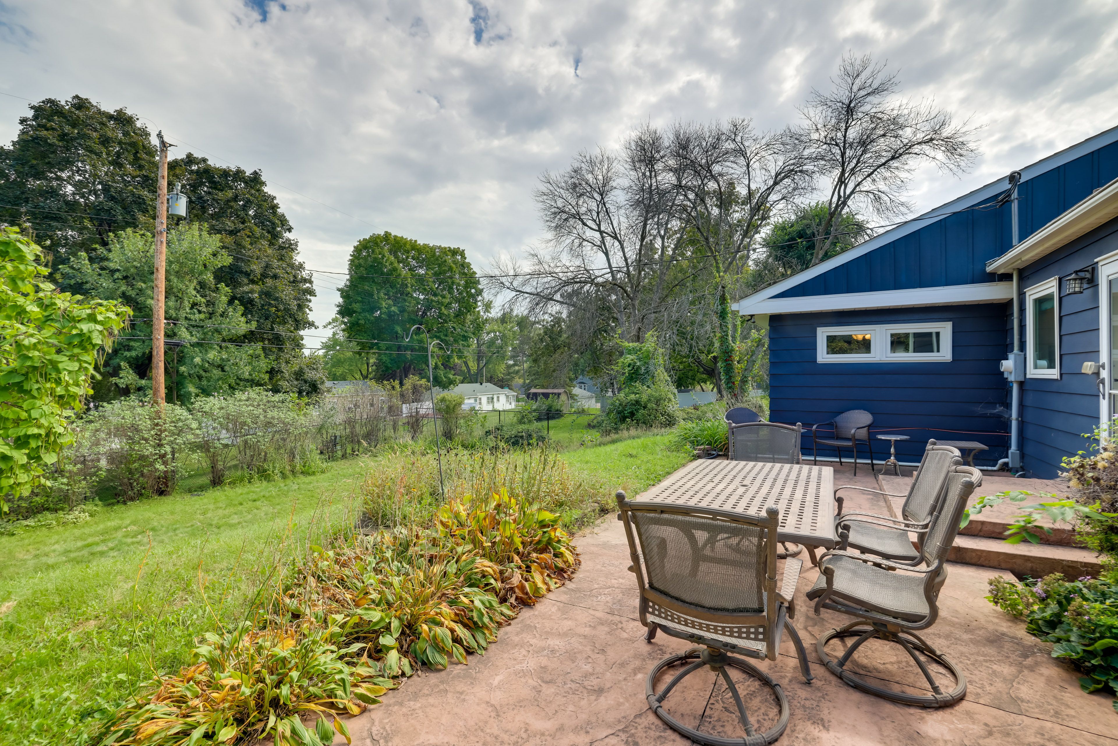 Private Backyard Area | Furnished Patio
