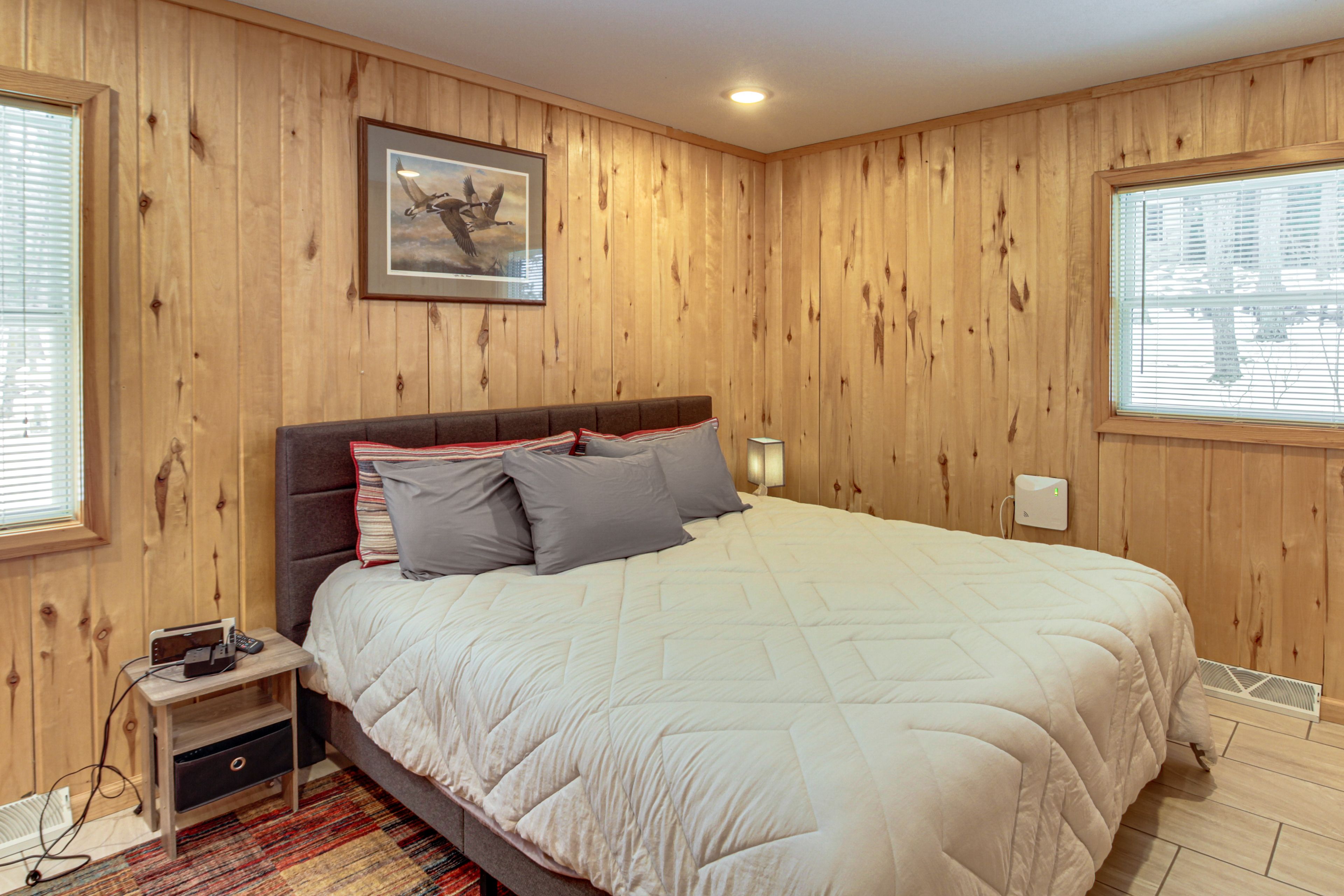 Bedroom 1 | King Bed