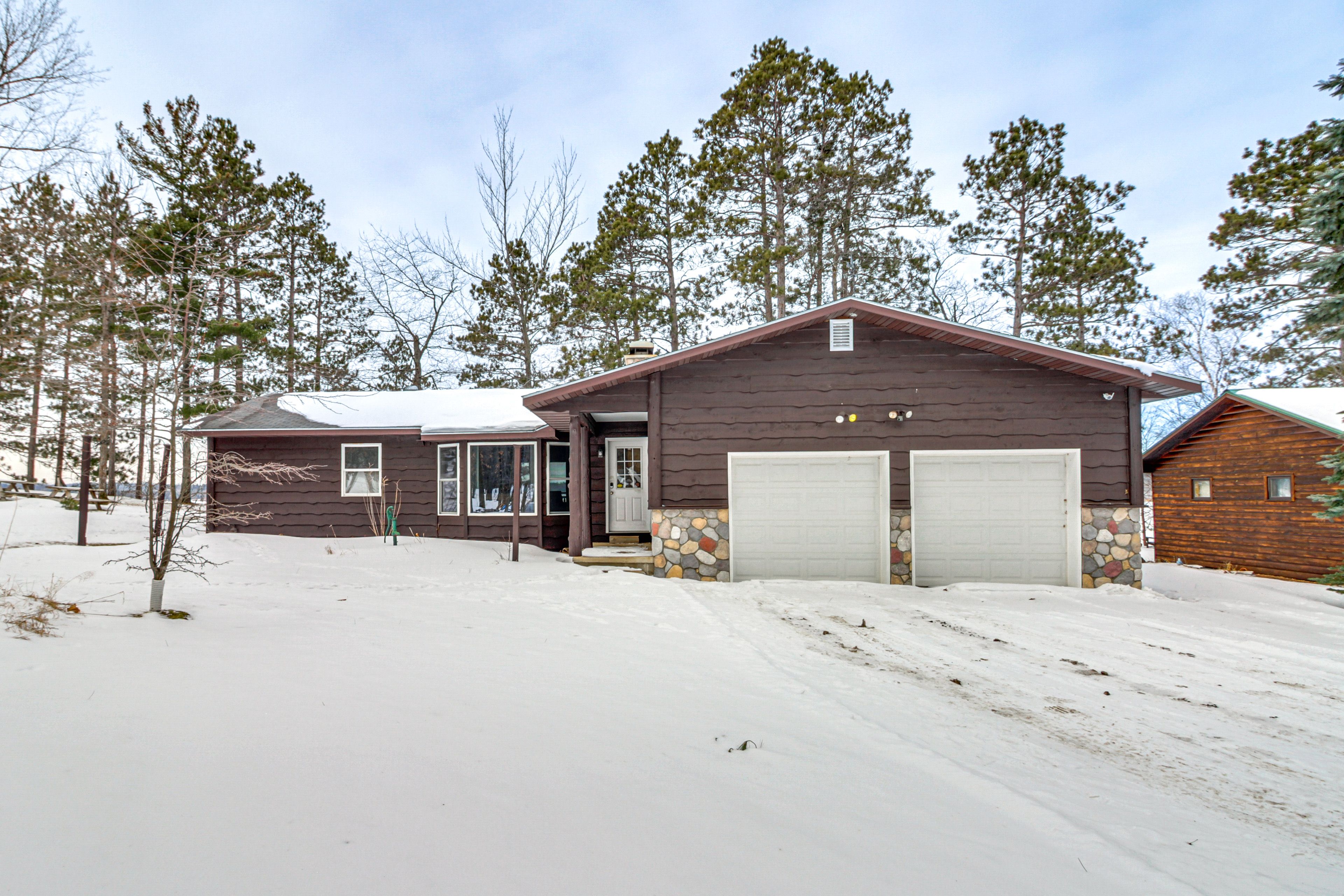Parking | Garage (2 Vehicles) | Driveway (2 Vehicles) | Boat Parking