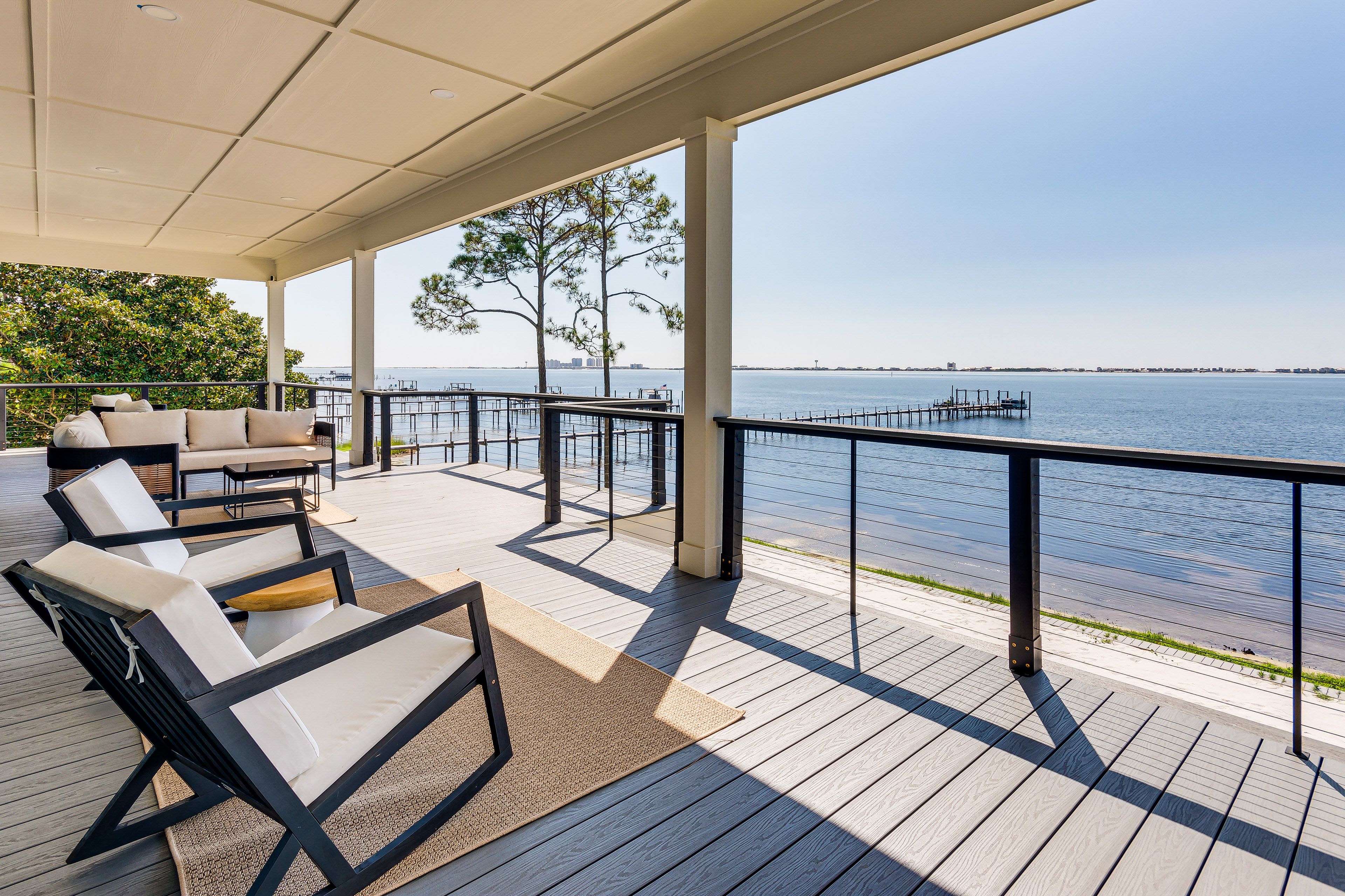 Navarre Vacation Rental | 4BR | 3.5BA | 2,500 Sq Ft | Stairs Required